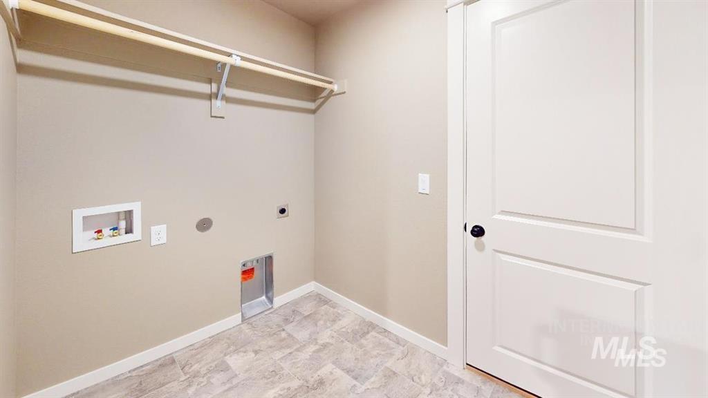 2432 Legacy Ct, Clarkston, Washington 99403, 3 Bedrooms, 2 Bathrooms, Residential For Sale, Price $389,900, 98967503