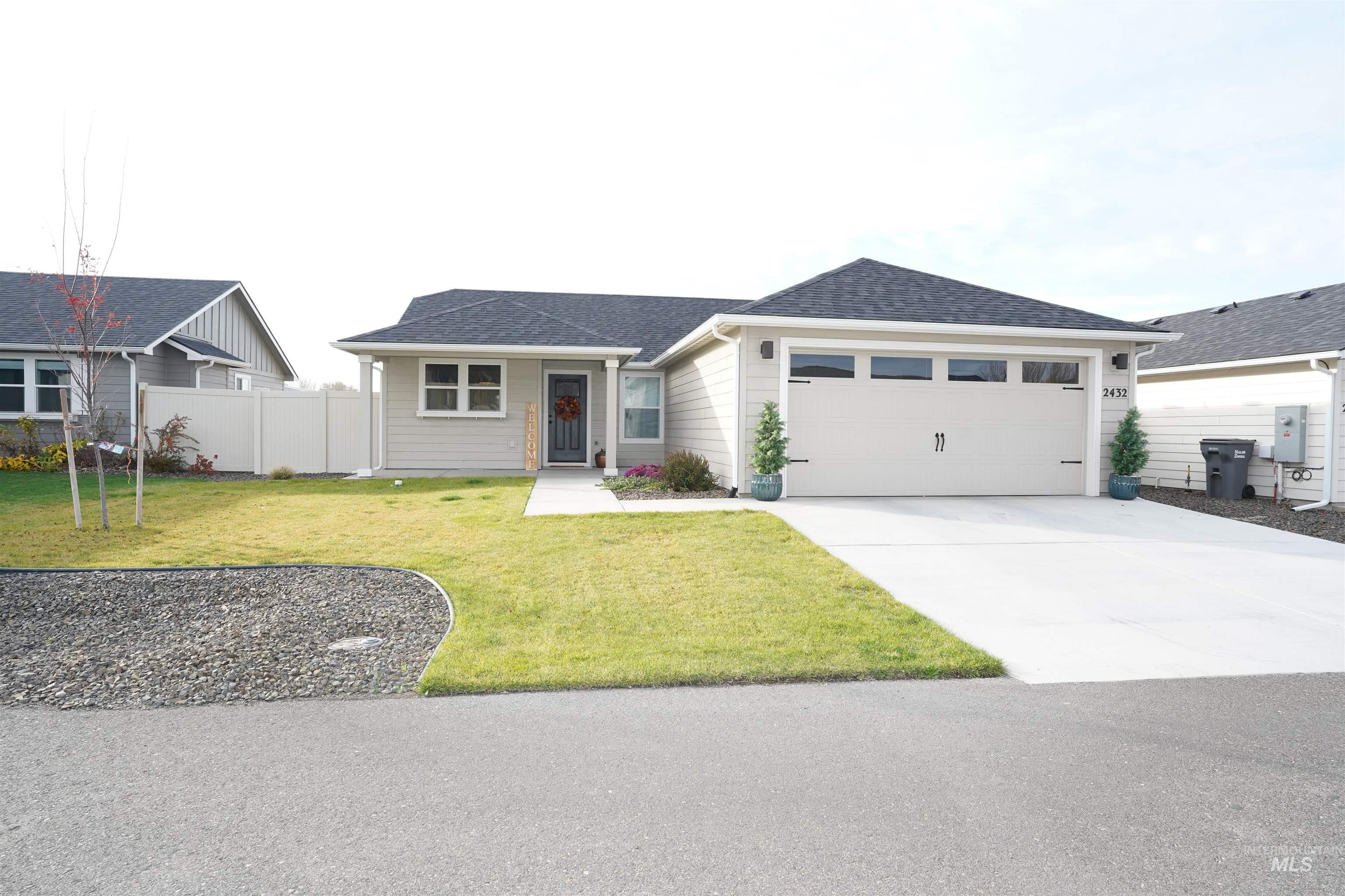 2432 Legacy Ct, Clarkston, Washington 99403, 3 Bedrooms, 2 Bathrooms, Residential For Sale, Price $389,900, 98967503