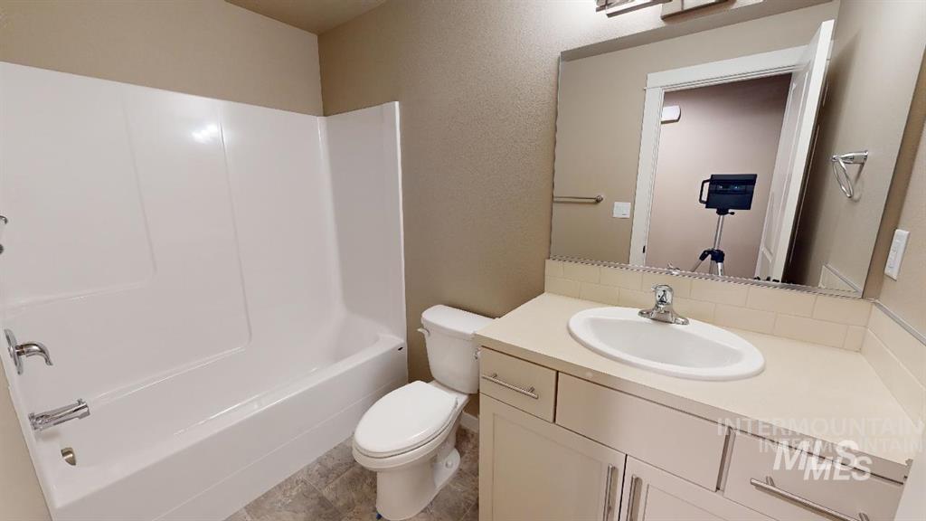 2432 Legacy Ct, Clarkston, Washington 99403, 3 Bedrooms, 2 Bathrooms, Residential For Sale, Price $389,900, 98967503