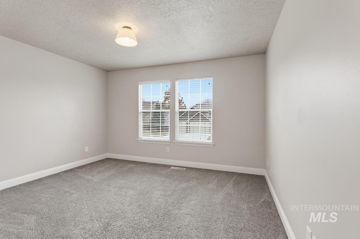 376 E Kite Dr, Eagle, Idaho 83616, 5 Bedrooms, 3.5 Bathrooms, Residential For Sale, Price $855,000,MLS 98967505