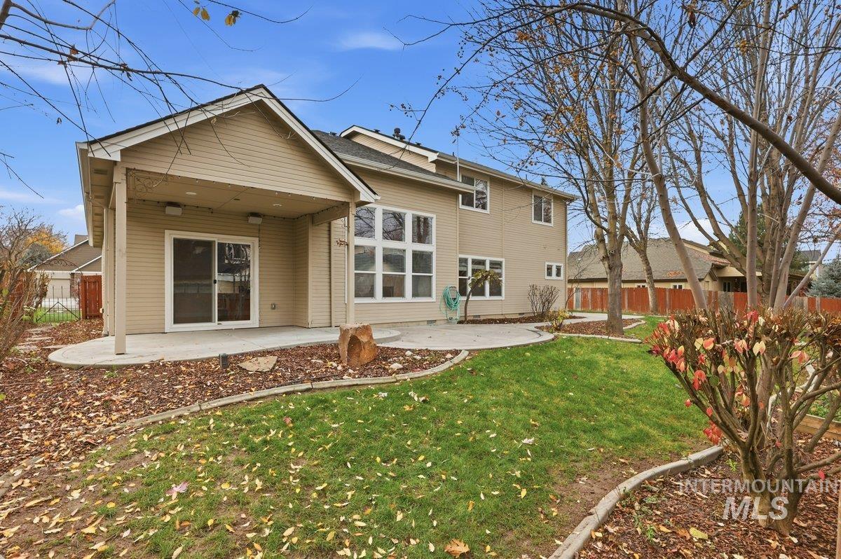 376 E Kite Dr, Eagle, Idaho 83616, 5 Bedrooms, 3.5 Bathrooms, Residential For Sale, Price $855,000,MLS 98967505