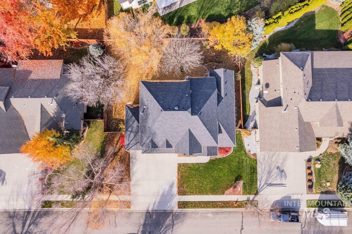 376 E Kite Dr, Eagle, Idaho 83616, 5 Bedrooms, 3.5 Bathrooms, Residential For Sale, Price $855,000,MLS 98967505