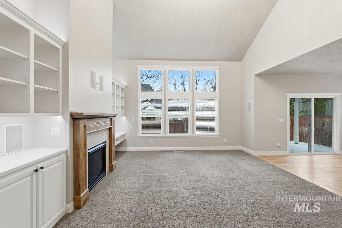 376 E Kite Dr, Eagle, Idaho 83616, 5 Bedrooms, 3.5 Bathrooms, Residential For Sale, Price $855,000,MLS 98967505