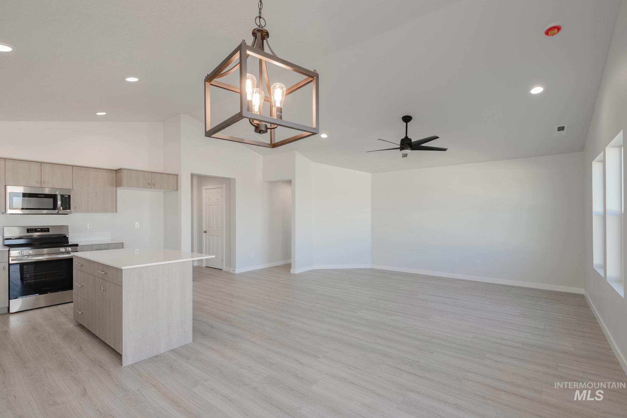 2288 W Penstemon St, Kuna, Idaho 83634, 3 Bedrooms, 2 Bathrooms, Residential For Sale, Price $412,990,MLS 98967506