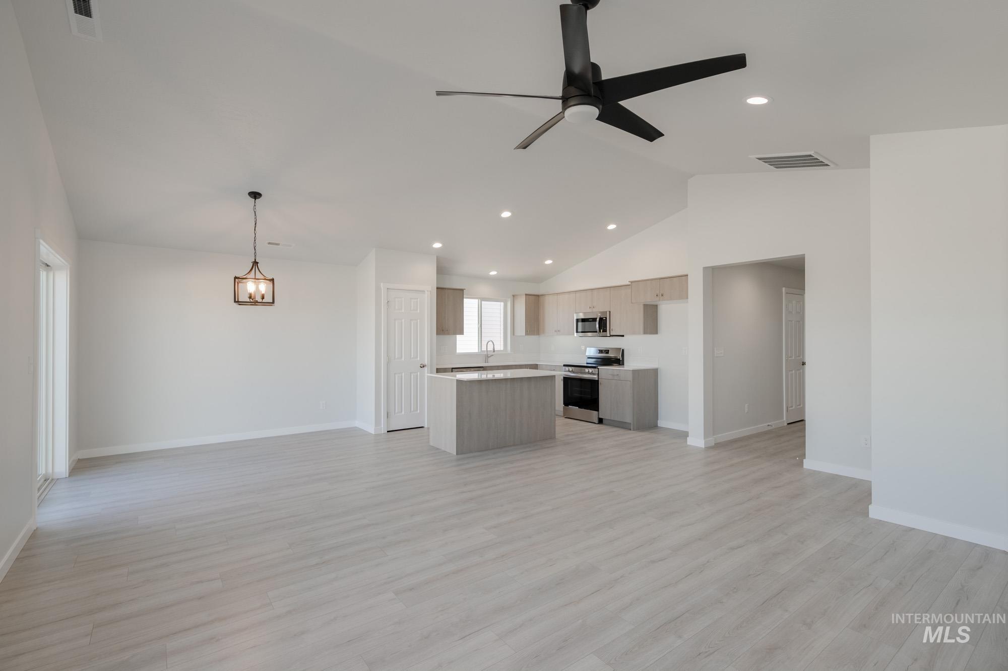 2288 W Penstemon St, Kuna, Idaho 83634, 3 Bedrooms, 2 Bathrooms, Residential For Sale, Price $412,990,MLS 98967506