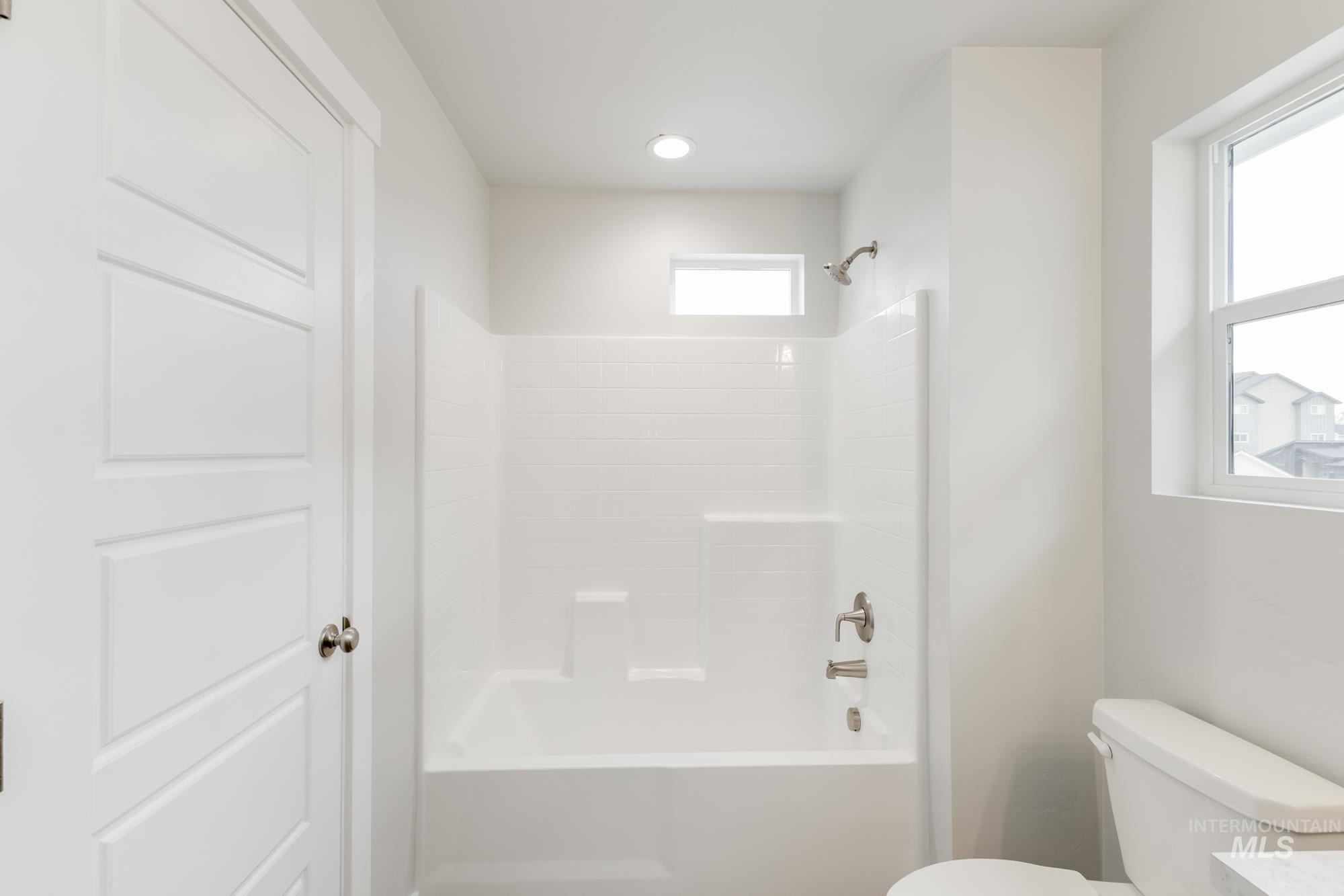 903 N Mirror Creek Way, Meridian, Idaho 83642, 4 Bedrooms, 2.5 Bathrooms, Residential For Sale, Price $504,990, 98967509