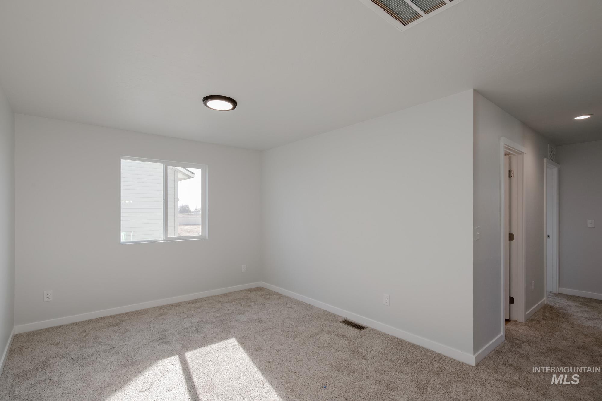 309 N Coltsfoot Ave, Kuna, Idaho 83634, 3 Bedrooms, 2.5 Bathrooms, Residential For Sale, Price $434,990,MLS 98967510