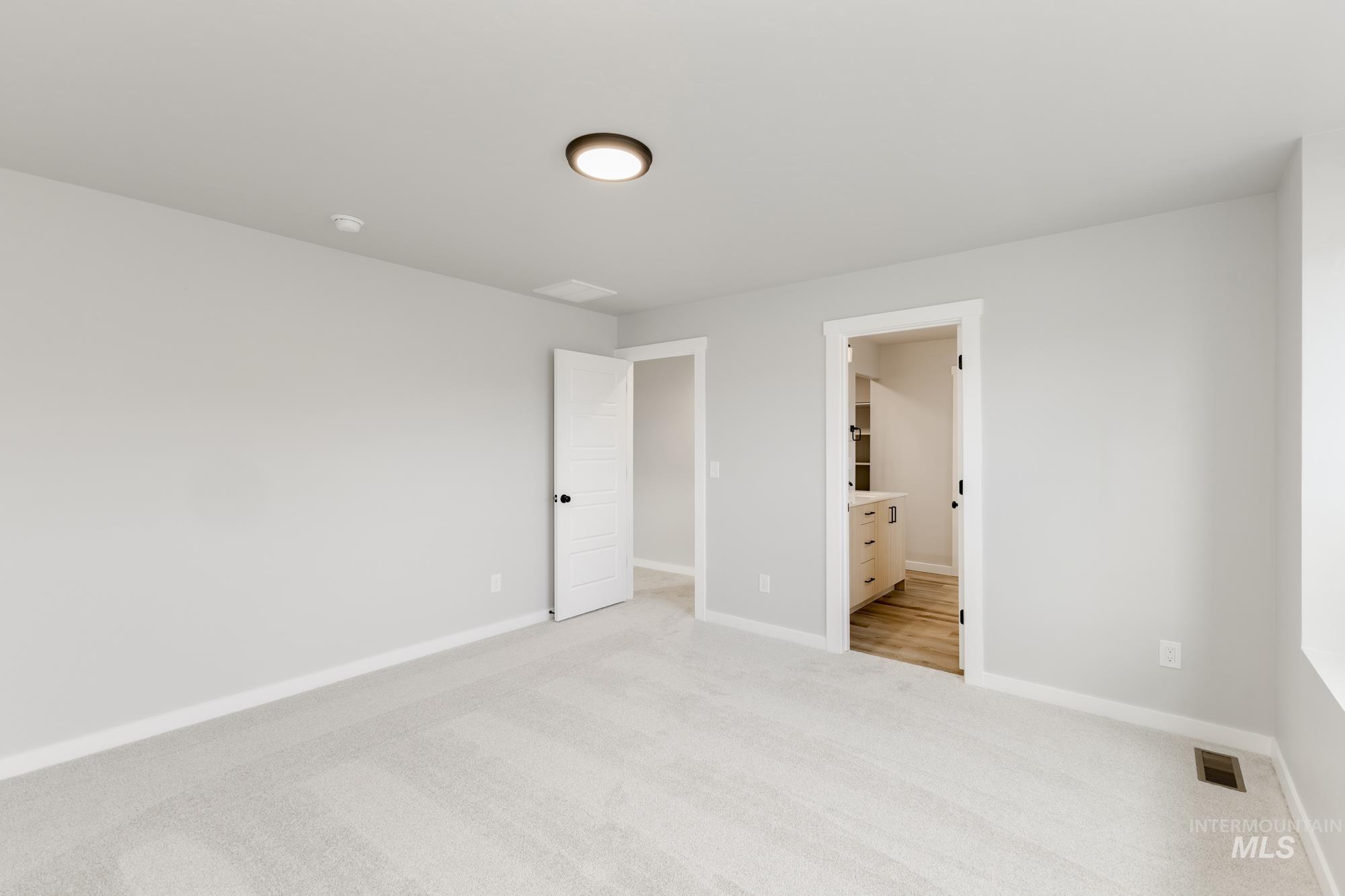 891 N Mirror Creek Way, Meridian, Idaho 83642, 3 Bedrooms, 2.5 Bathrooms, Residential For Sale, Price $464,990,MLS 98967511