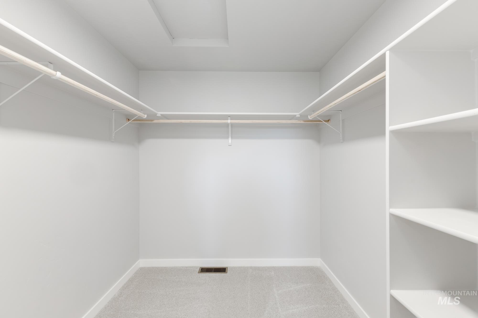 891 N Mirror Creek Way, Meridian, Idaho 83642, 3 Bedrooms, 2.5 Bathrooms, Residential For Sale, Price $464,990,MLS 98967511