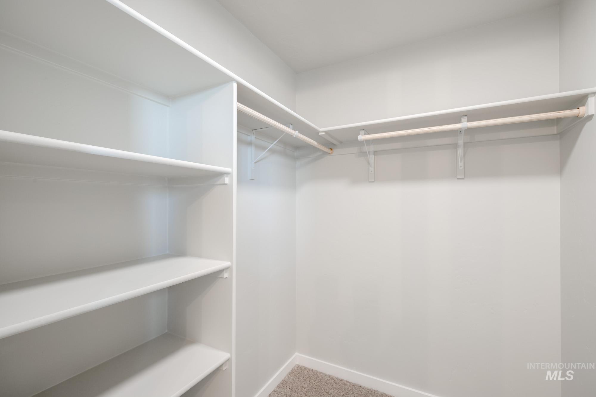 295 N Coltsfoot Ave, Kuna, Idaho 83634, 4 Bedrooms, 2.5 Bathrooms, Residential For Sale, Price $429,990,MLS 98967512