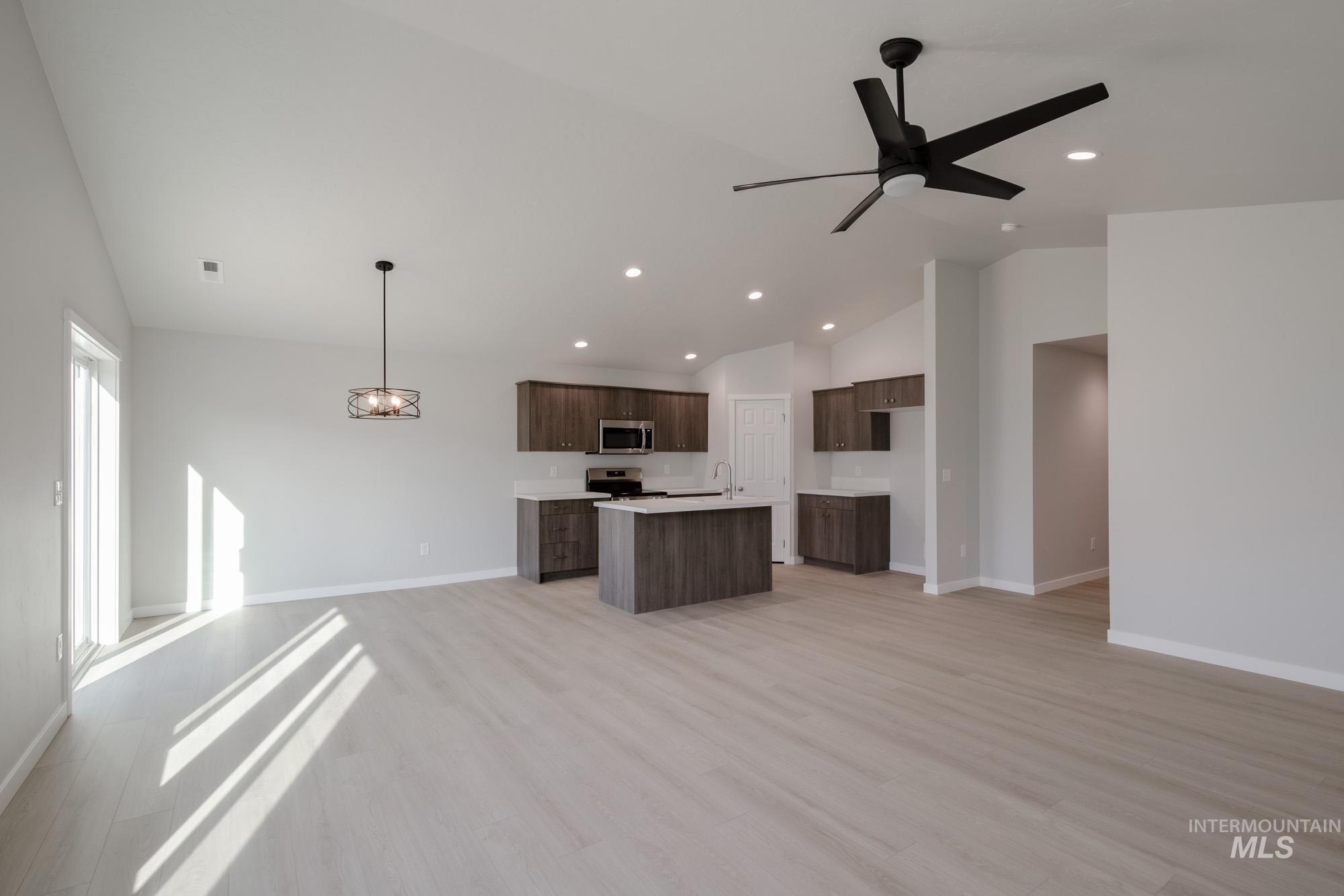 345 N Cranesbill Ave, Kuna, Idaho 83634, 3 Bedrooms, 2 Bathrooms, Residential For Sale, Price $400,990,MLS 98967513