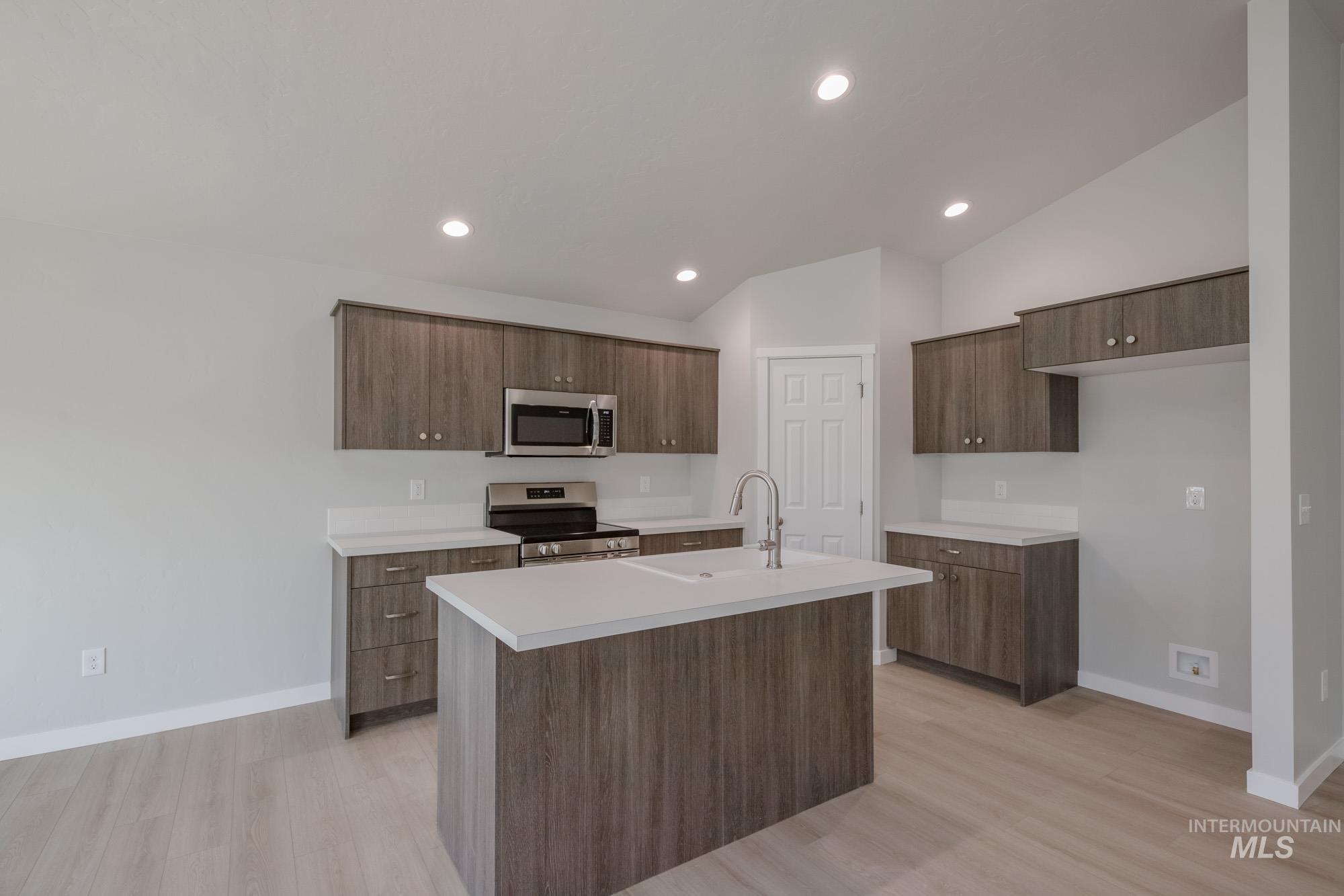 345 N Cranesbill Ave, Kuna, Idaho 83634, 3 Bedrooms, 2 Bathrooms, Residential For Sale, Price $400,990,MLS 98967513