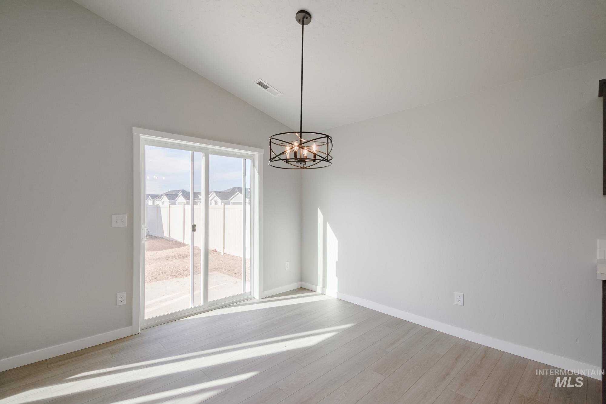 345 N Cranesbill Ave, Kuna, Idaho 83634, 3 Bedrooms, 2 Bathrooms, Residential For Sale, Price $400,990,MLS 98967513