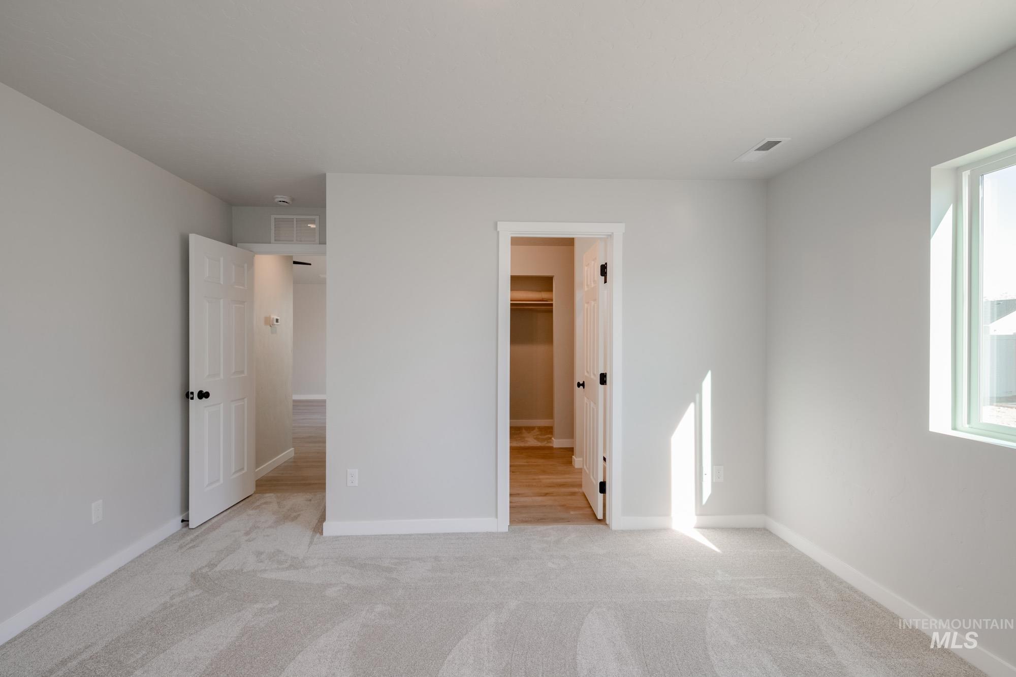 348 N Meadowsweet Ave, Kuna, Idaho 83634, 3 Bedrooms, 2 Bathrooms, Residential For Sale, Price $394,990,MLS 98967515