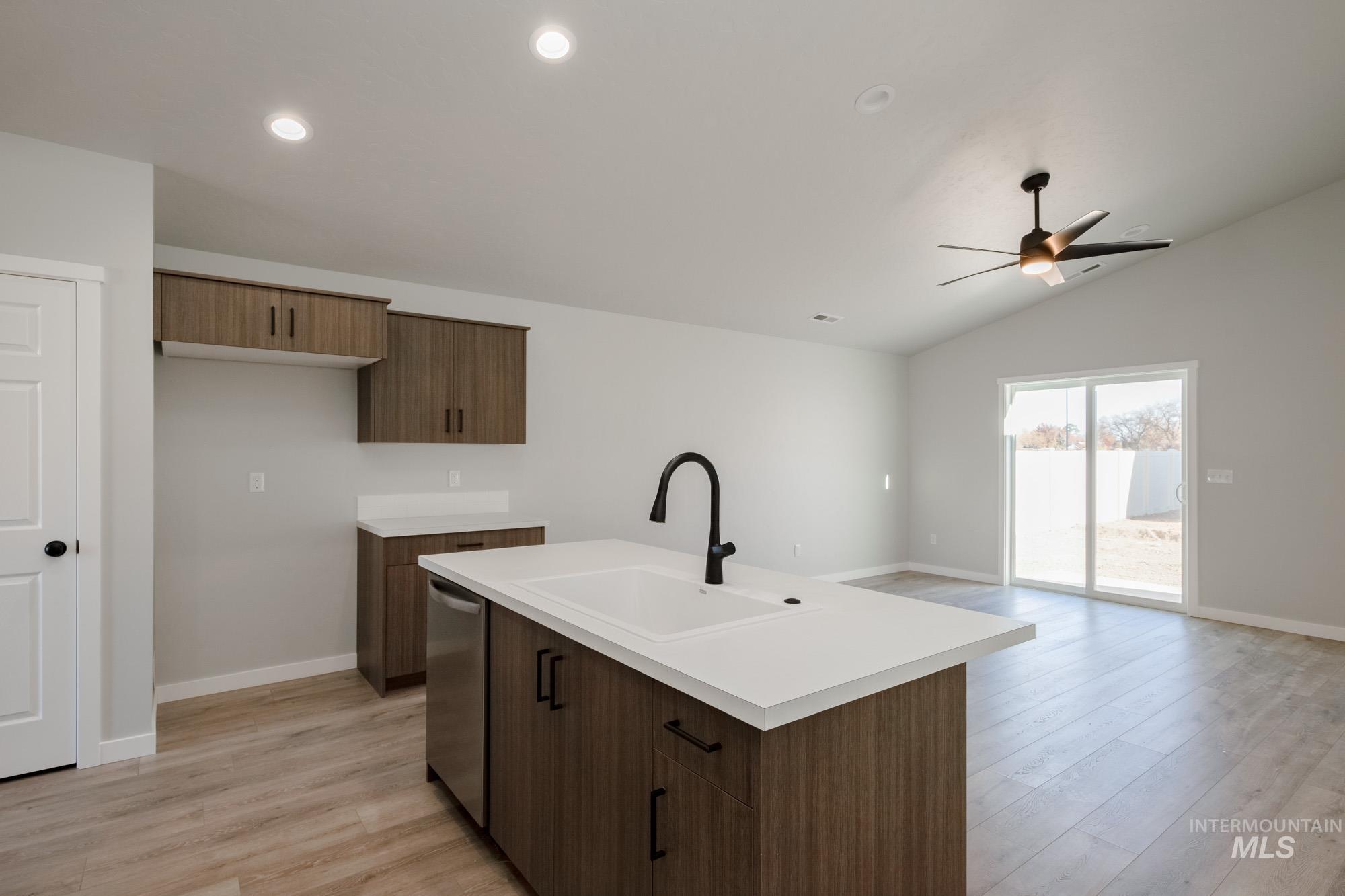 348 N Meadowsweet Ave, Kuna, Idaho 83634, 3 Bedrooms, 2 Bathrooms, Residential For Sale, Price $394,990,MLS 98967515