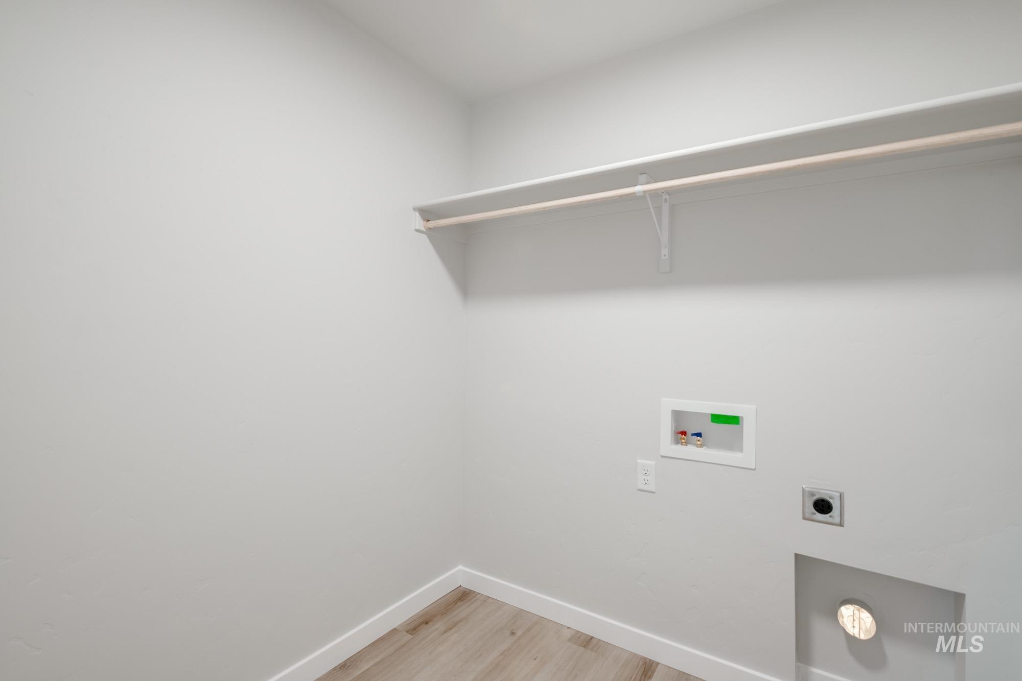 3267 N Waterbrook Way, Star, Idaho 83669, 4 Bedrooms, 2.5 Bathrooms, Residential For Sale, Price $499,990,MLS 98967517