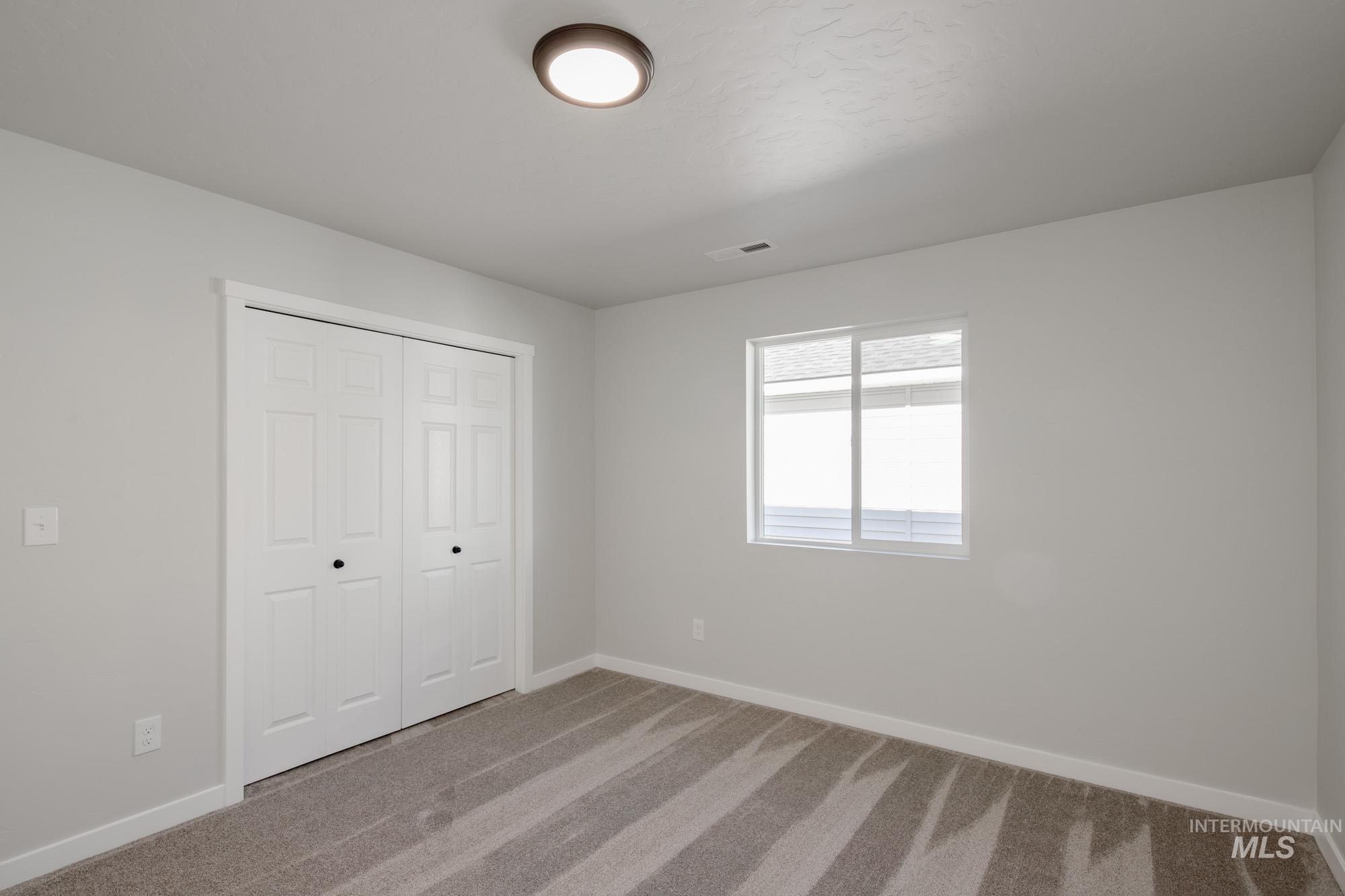 330 N Coltsfoot Ave, Kuna, Idaho 83634, 4 Bedrooms, 2 Bathrooms, Residential For Sale, Price $453,990,MLS 98967518