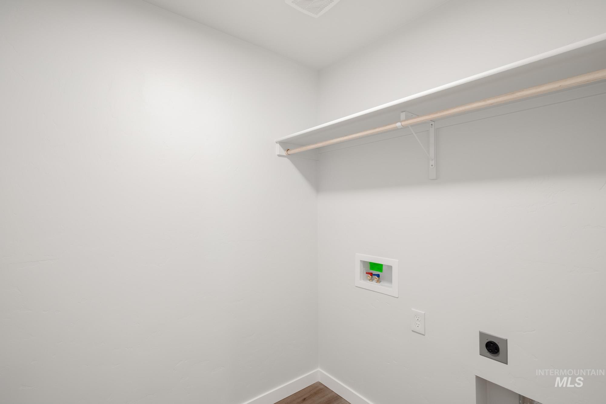 2872 E Boulder Basin Dr, Kuna, Idaho 83634, 3 Bedrooms, 2.5 Bathrooms, Residential For Sale, Price $384,990,MLS 98967522