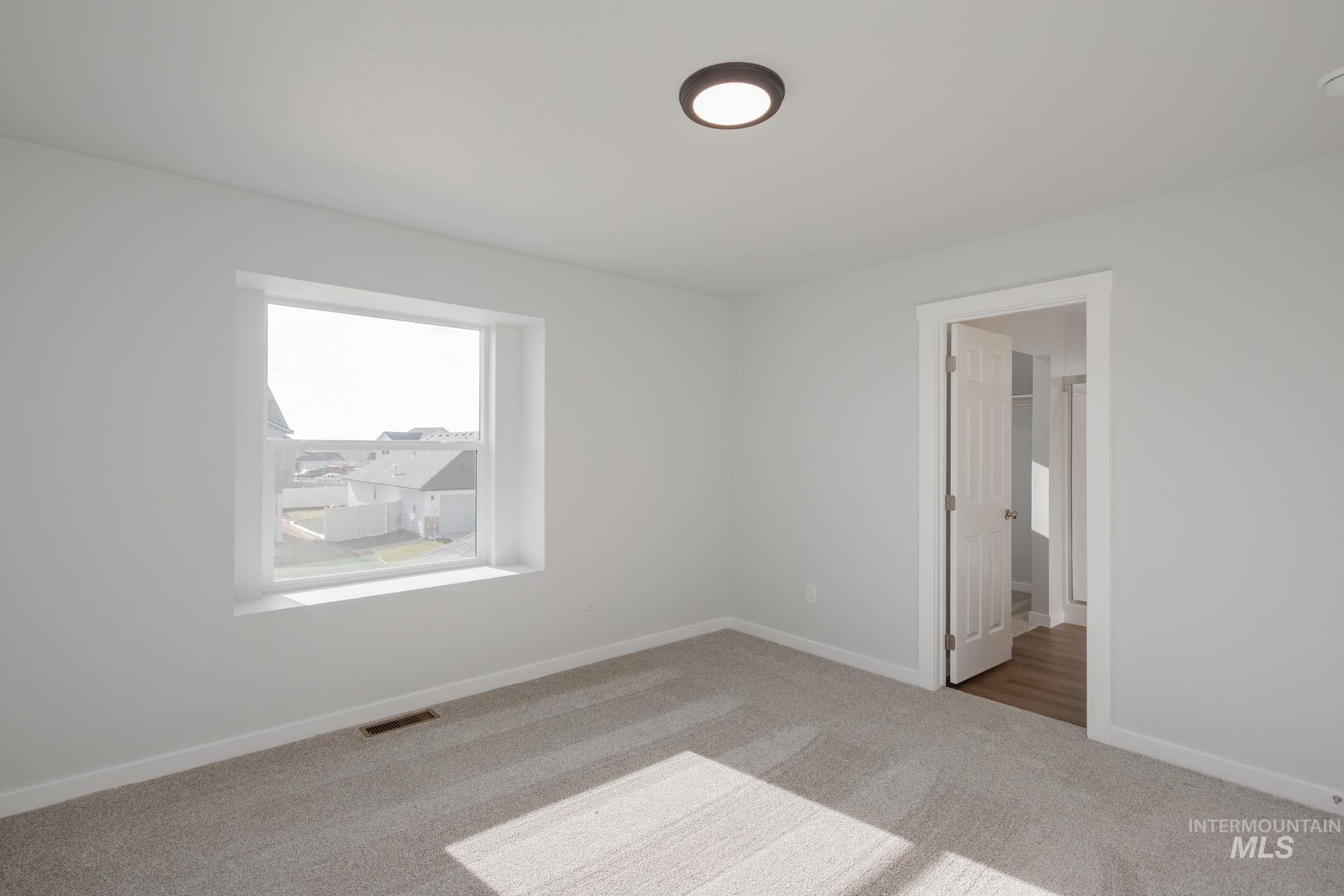 2872 E Boulder Basin Dr, Kuna, Idaho 83634, 3 Bedrooms, 2.5 Bathrooms, Residential For Sale, Price $384,990,MLS 98967522