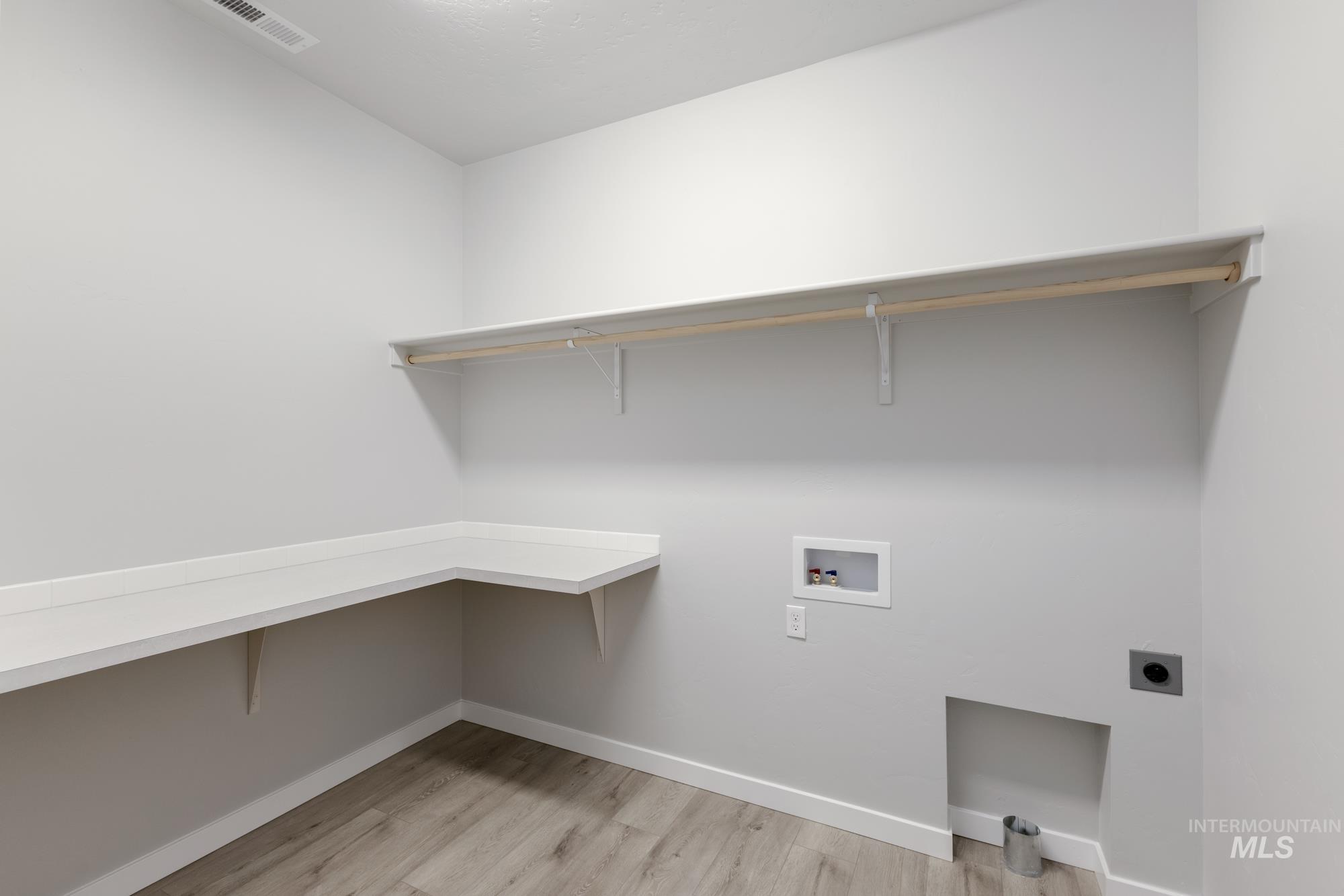 6558 S Sunfish Ave, Boise, Idaho 83709, 5 Bedrooms, 2.5 Bathrooms, Residential For Sale, Price $689,990,MLS 98967524