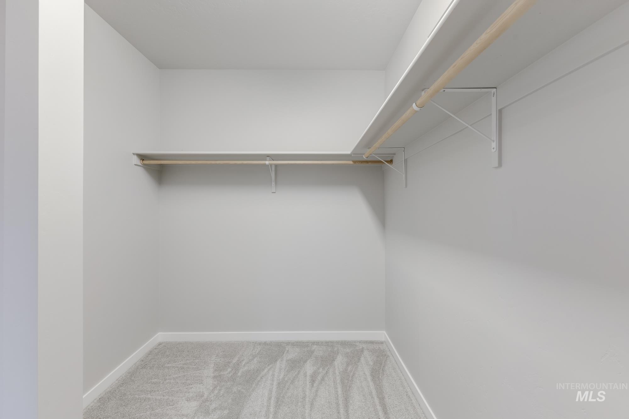 6558 S Sunfish Ave, Boise, Idaho 83709, 5 Bedrooms, 2.5 Bathrooms, Residential For Sale, Price $689,990,MLS 98967524