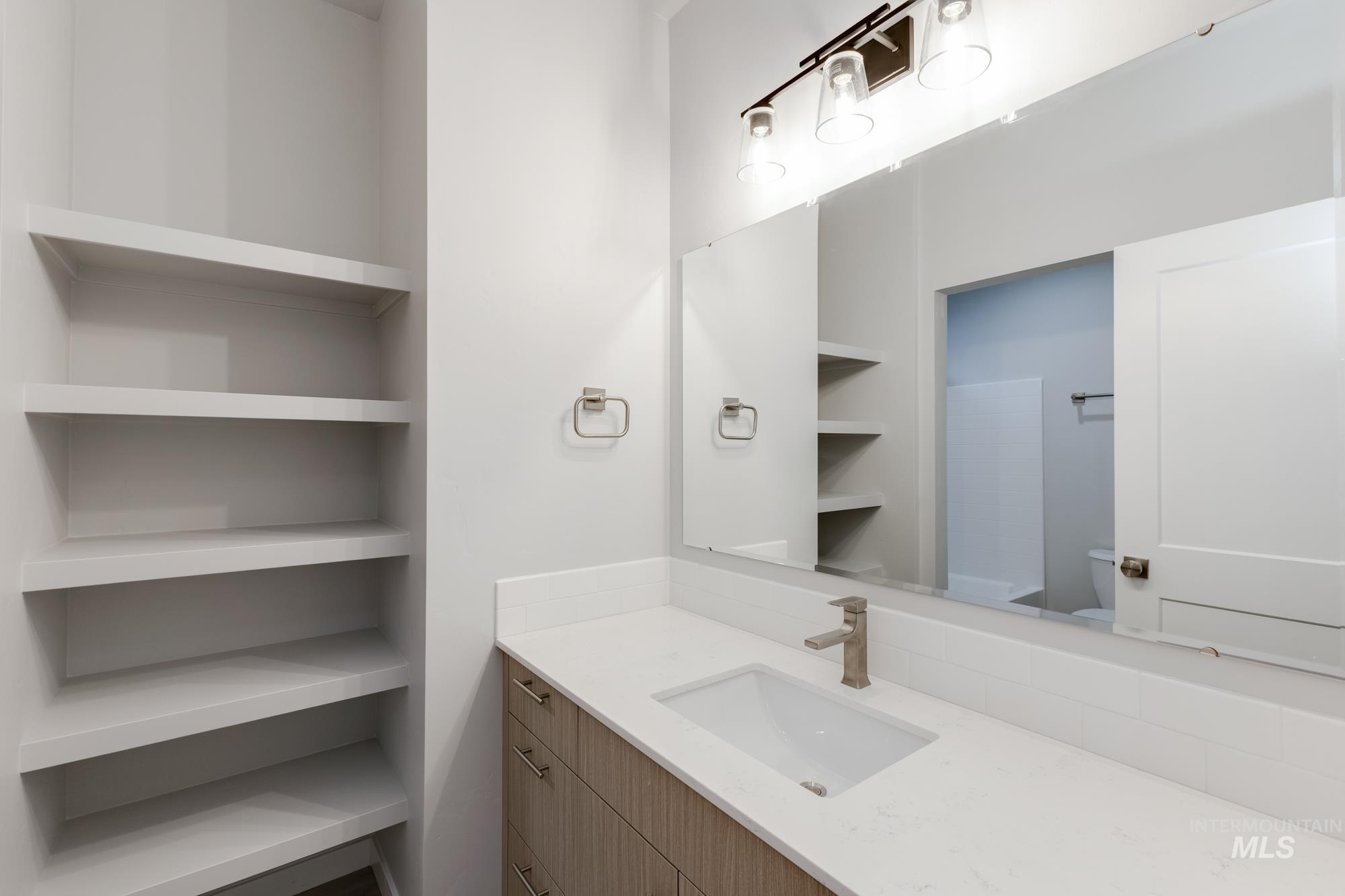 6558 S Sunfish Ave, Boise, Idaho 83709, 5 Bedrooms, 2.5 Bathrooms, Residential For Sale, Price $689,990,MLS 98967524