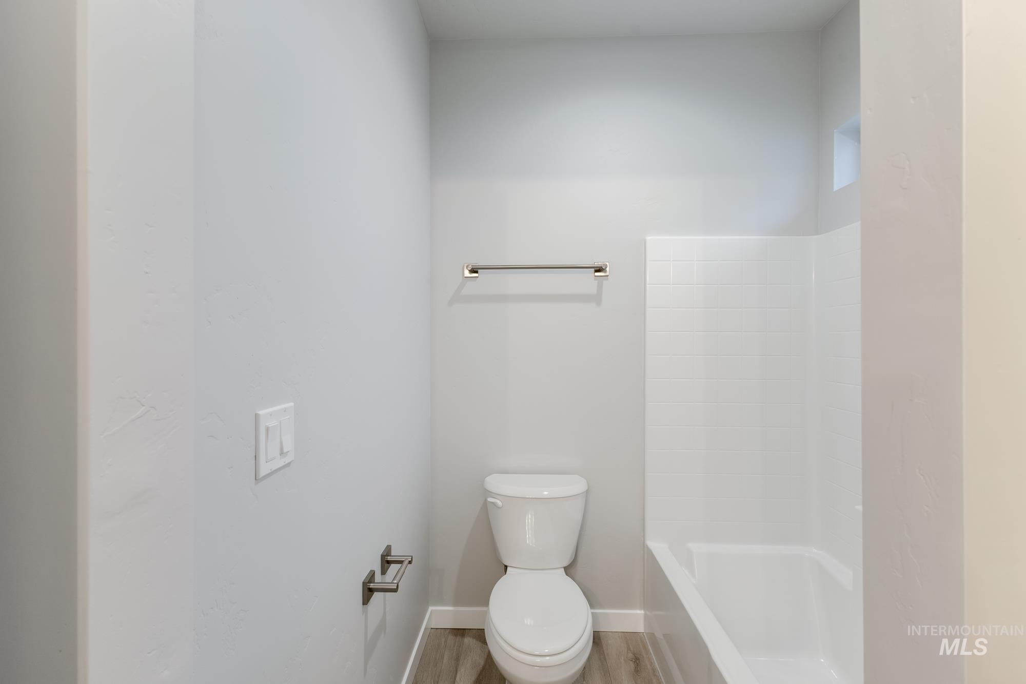 6558 S Sunfish Ave, Boise, Idaho 83709, 5 Bedrooms, 2.5 Bathrooms, Residential For Sale, Price $689,990,MLS 98967524