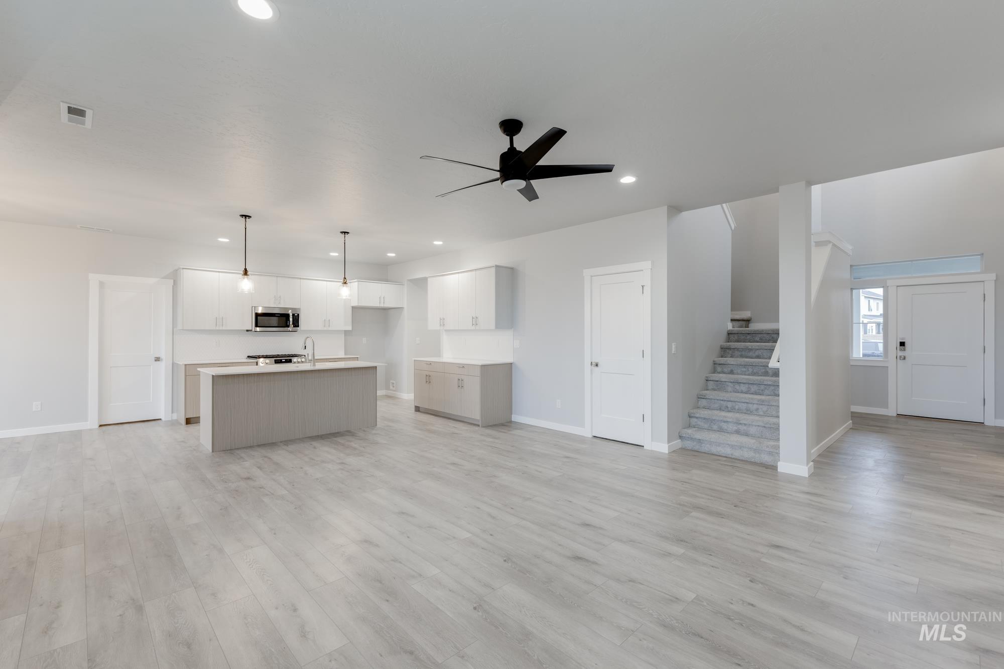 6558 S Sunfish Ave, Boise, Idaho 83709, 5 Bedrooms, 2.5 Bathrooms, Residential For Sale, Price $689,990,MLS 98967524