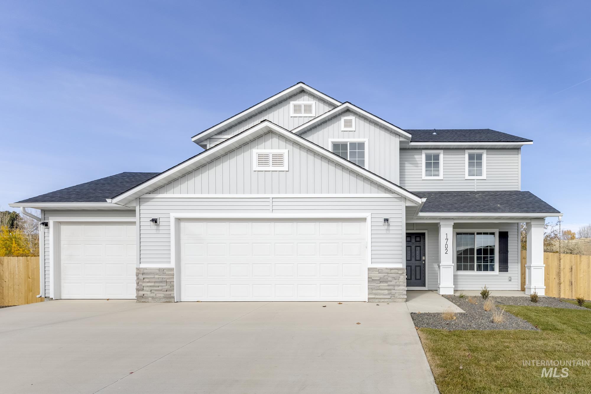 1702 Webb Brook St, Middleton, Idaho 83644, 4 Bedrooms, 2.5 Bathrooms, Residential For Sale, Price $474,990,MLS 98967526