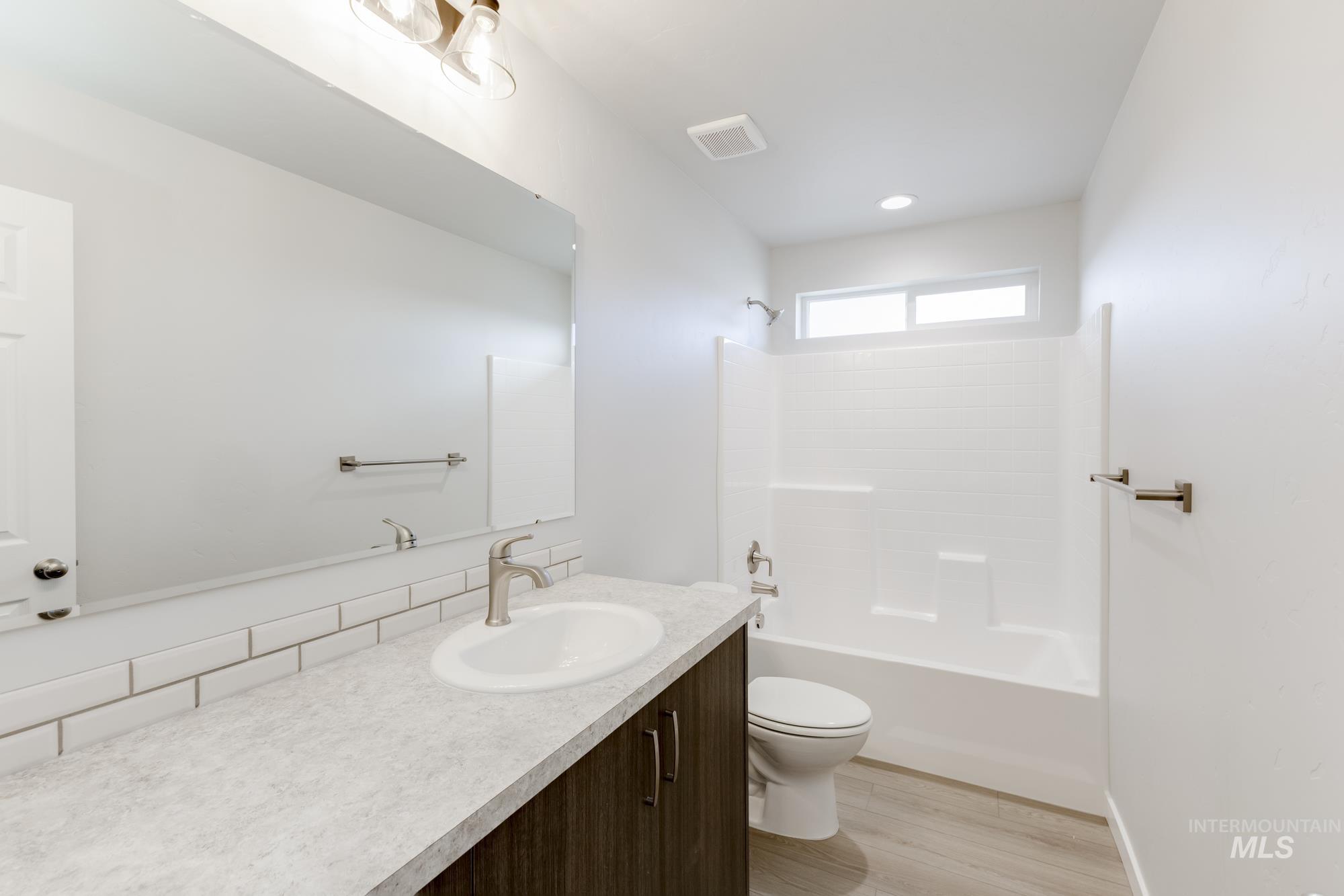 1101 Grass Pond Ave, Middleton, Idaho 83644, 4 Bedrooms, 2.5 Bathrooms, Residential For Sale, Price $494,990,MLS 98967528