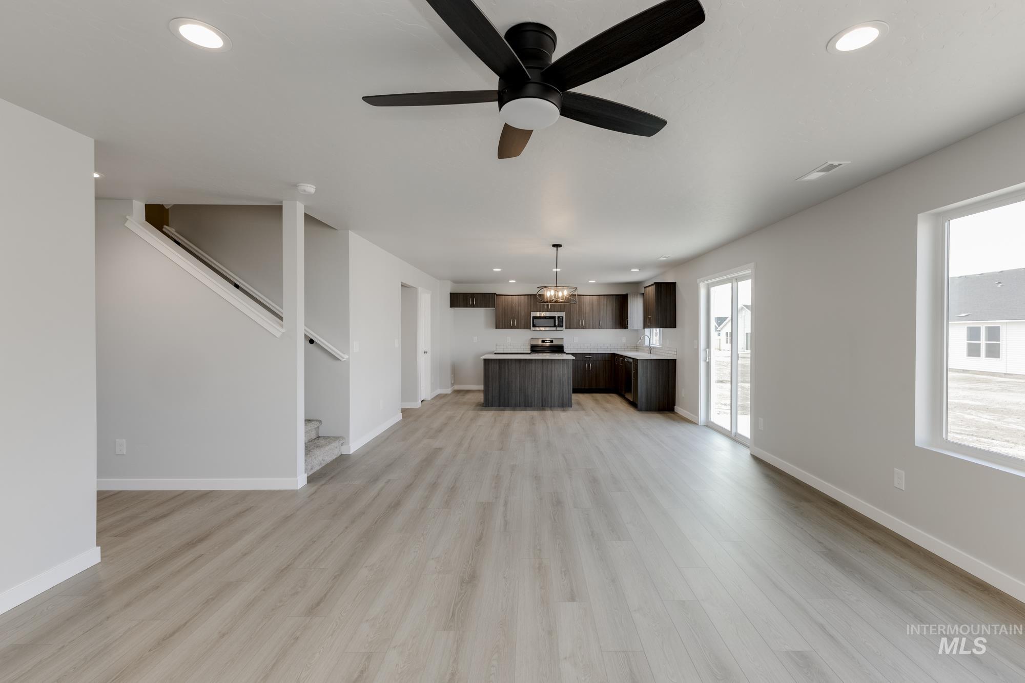 1101 Grass Pond Ave, Middleton, Idaho 83644, 4 Bedrooms, 2.5 Bathrooms, Residential For Sale, Price $494,990,MLS 98967528