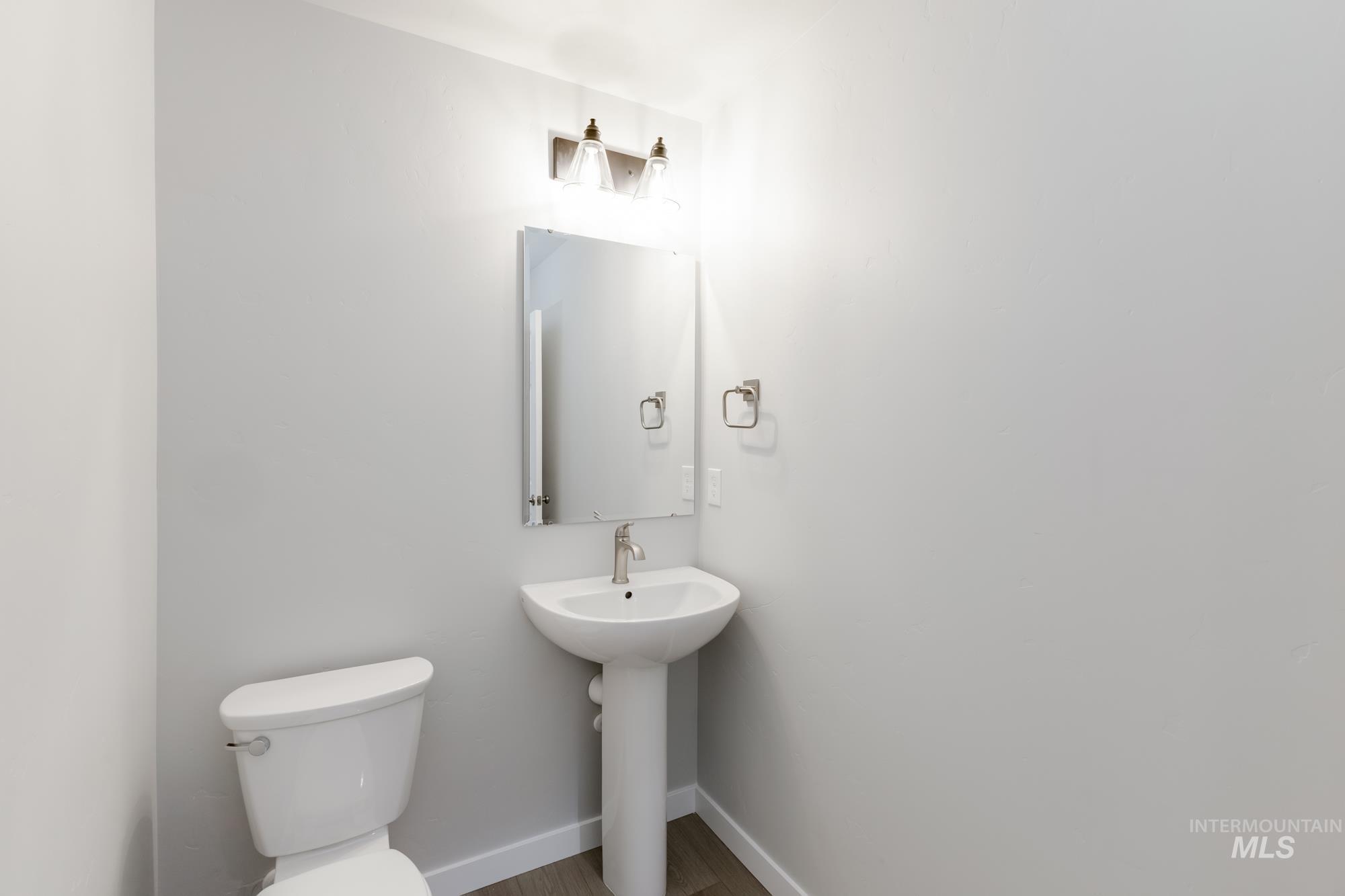 1101 Grass Pond Ave, Middleton, Idaho 83644, 4 Bedrooms, 2.5 Bathrooms, Residential For Sale, Price $494,990,MLS 98967528