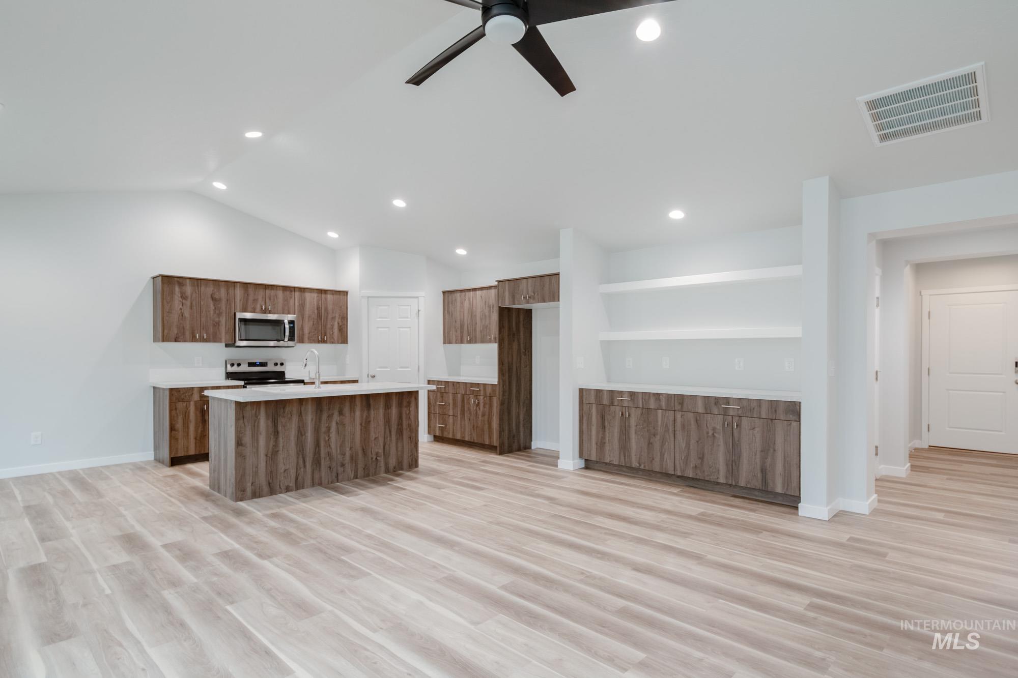 1576 Long Pond St, Middleton, Idaho 83644, 4 Bedrooms, 2 Bathrooms, Residential For Sale, Price $443,990,MLS 98967530