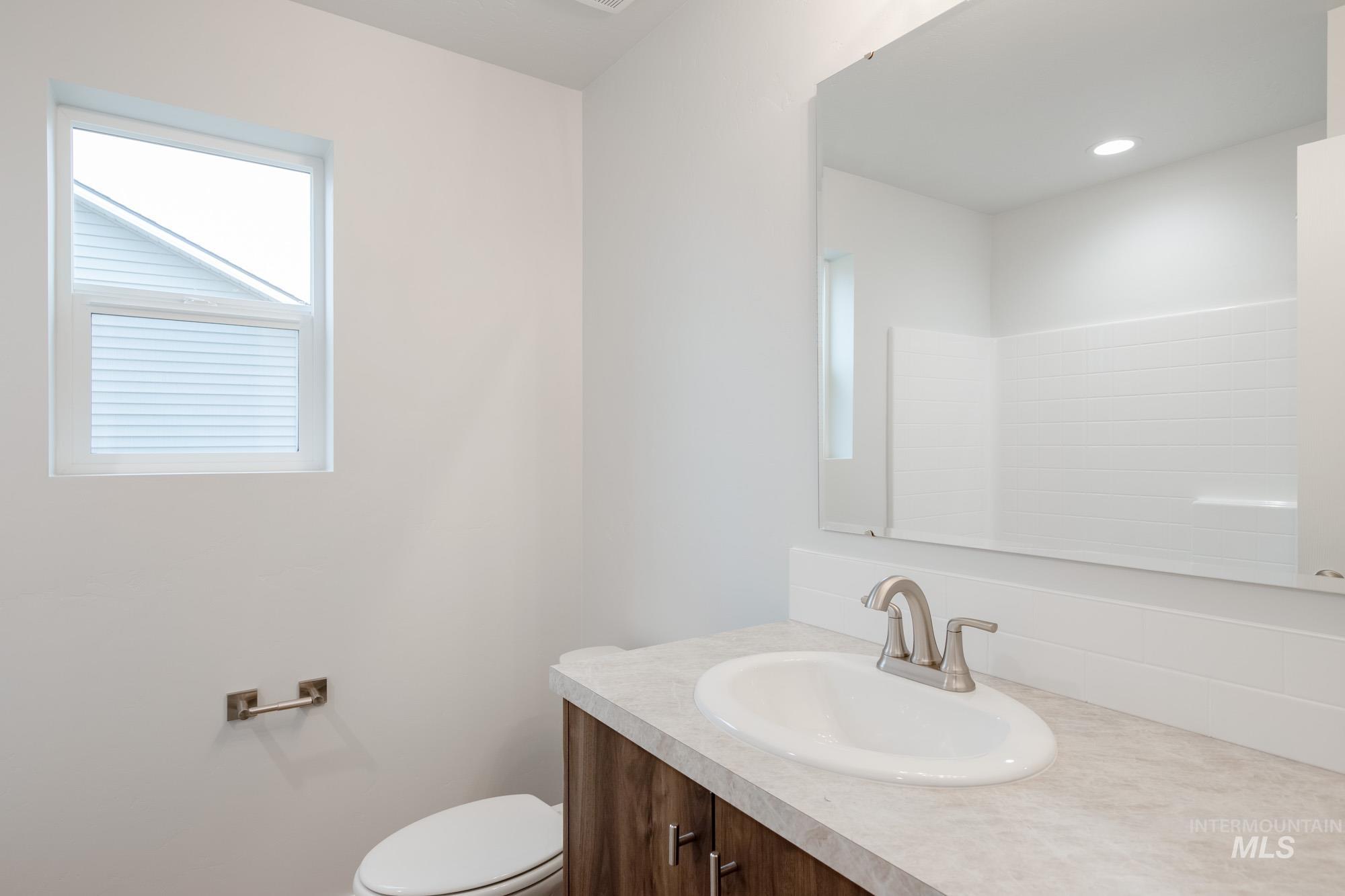 1576 Long Pond St, Middleton, Idaho 83644, 4 Bedrooms, 2 Bathrooms, Residential For Sale, Price $443,990,MLS 98967530