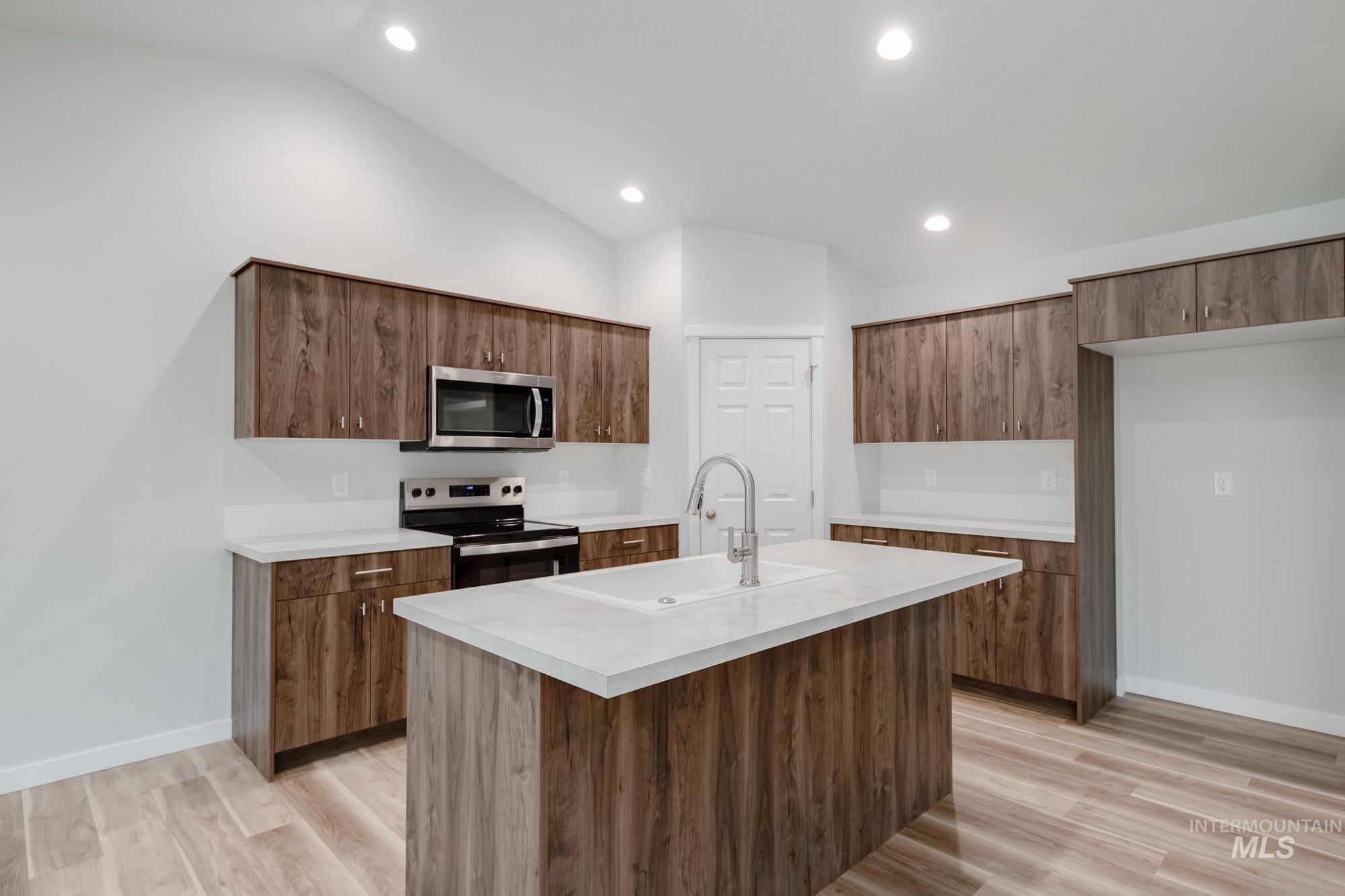 1576 Long Pond St, Middleton, Idaho 83644, 4 Bedrooms, 2 Bathrooms, Residential For Sale, Price $443,990,MLS 98967530