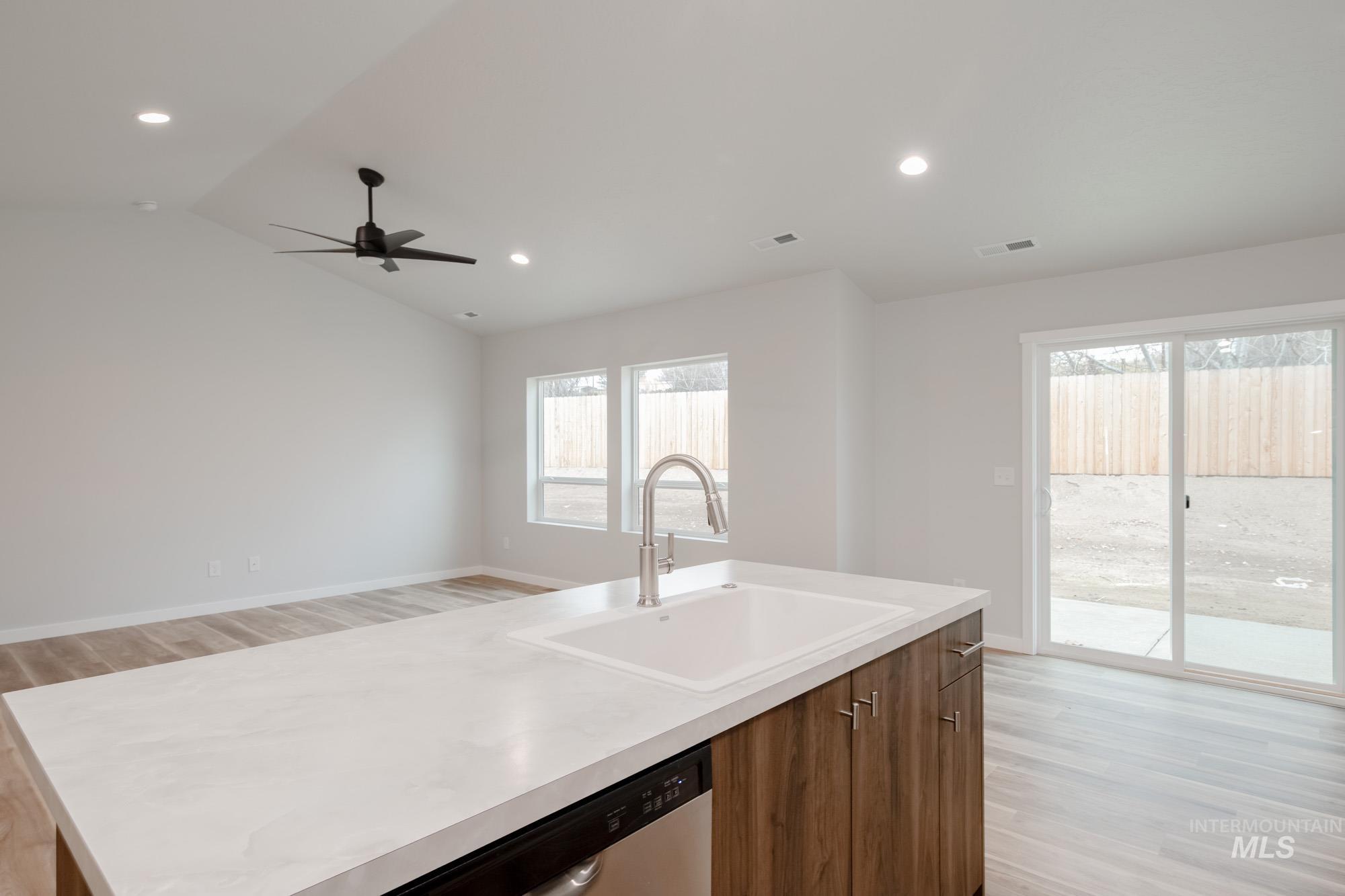 1576 Long Pond St, Middleton, Idaho 83644, 4 Bedrooms, 2 Bathrooms, Residential For Sale, Price $443,990,MLS 98967530