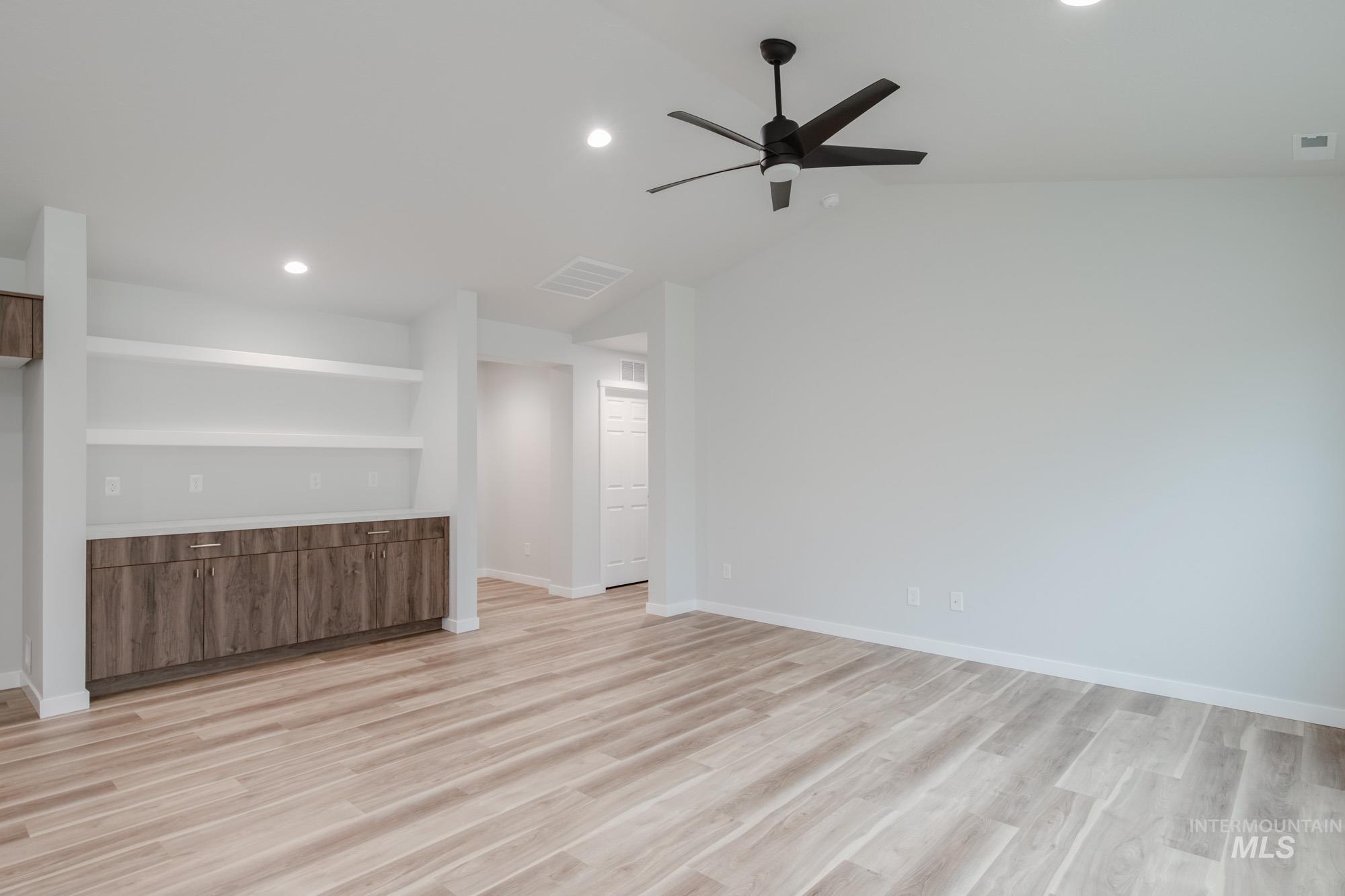 1576 Long Pond St, Middleton, Idaho 83644, 4 Bedrooms, 2 Bathrooms, Residential For Sale, Price $443,990,MLS 98967530