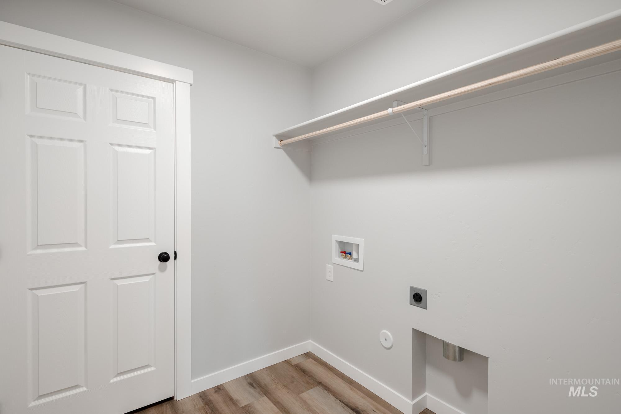 9313 W Blue Lace St, Nampa, Idaho 83687, 4 Bedrooms, 2 Bathrooms, Residential For Sale, Price $422,990,MLS 98967533