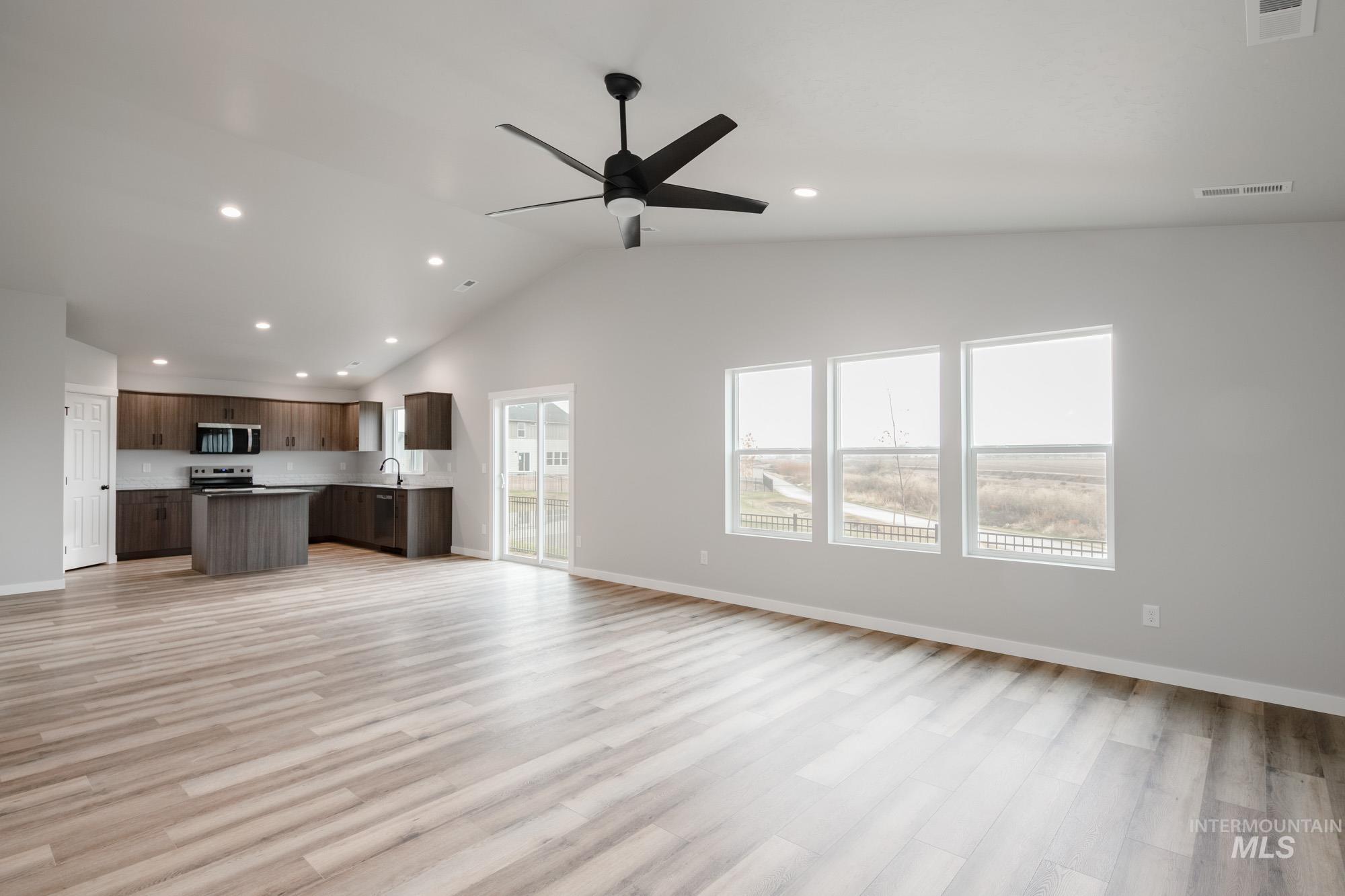 9313 W Blue Lace St, Nampa, Idaho 83687, 4 Bedrooms, 2 Bathrooms, Residential For Sale, Price $422,990,MLS 98967533