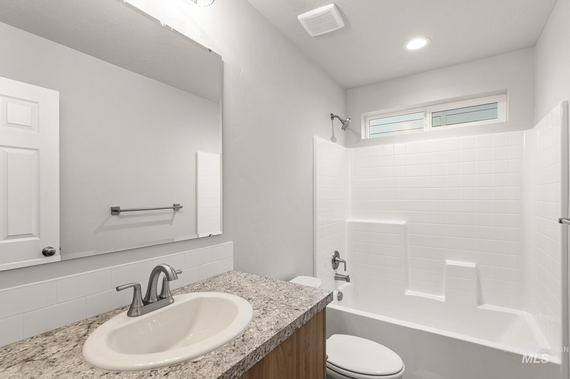 10759 Rutland St, Caldwell, Idaho 83605, 3 Bedrooms, 2.5 Bathrooms, Residential For Sale, Price $384,990,MLS 98967536