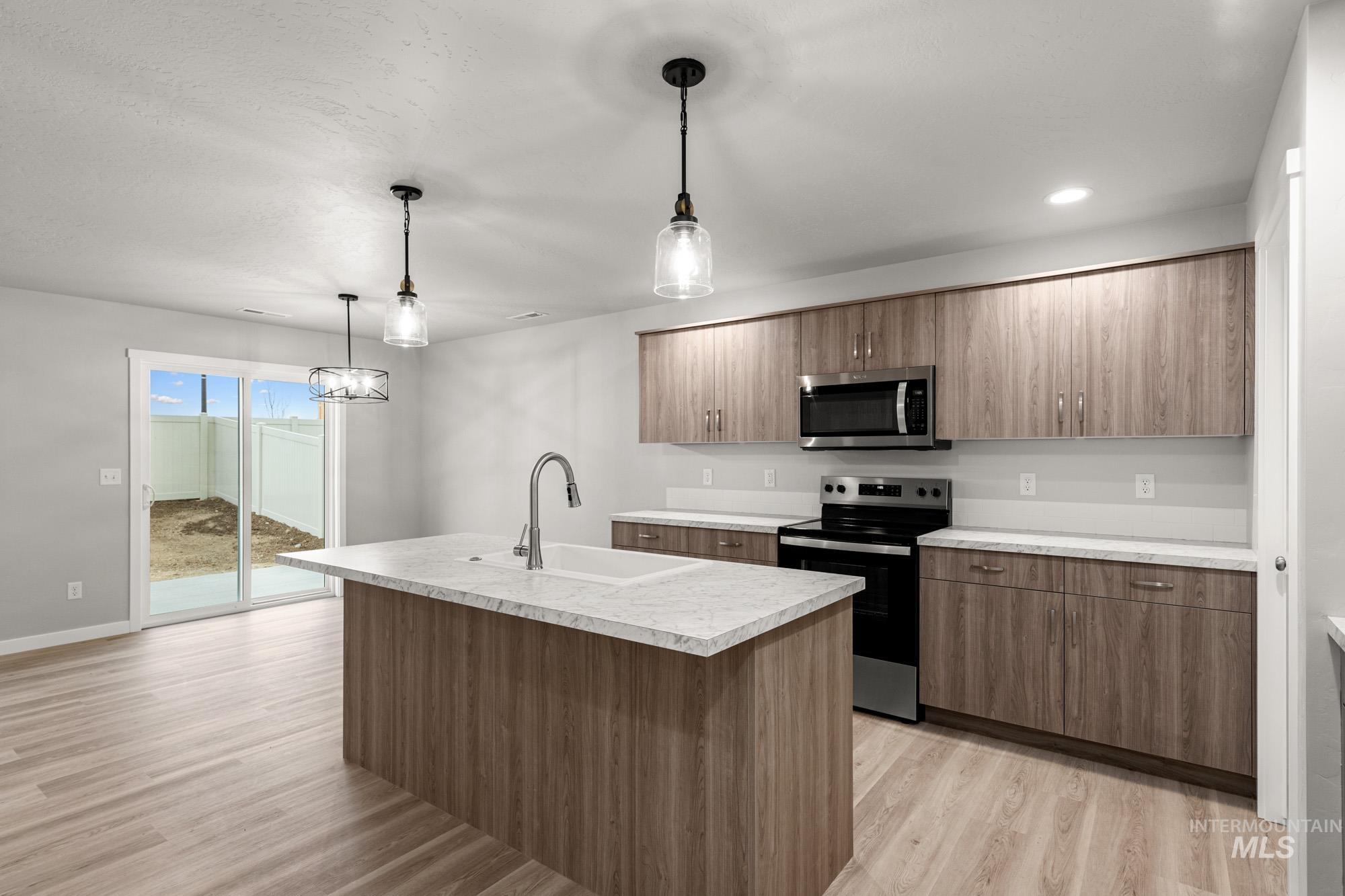 10759 Rutland St, Caldwell, Idaho 83605, 3 Bedrooms, 2.5 Bathrooms, Residential For Sale, Price $384,990,MLS 98967536