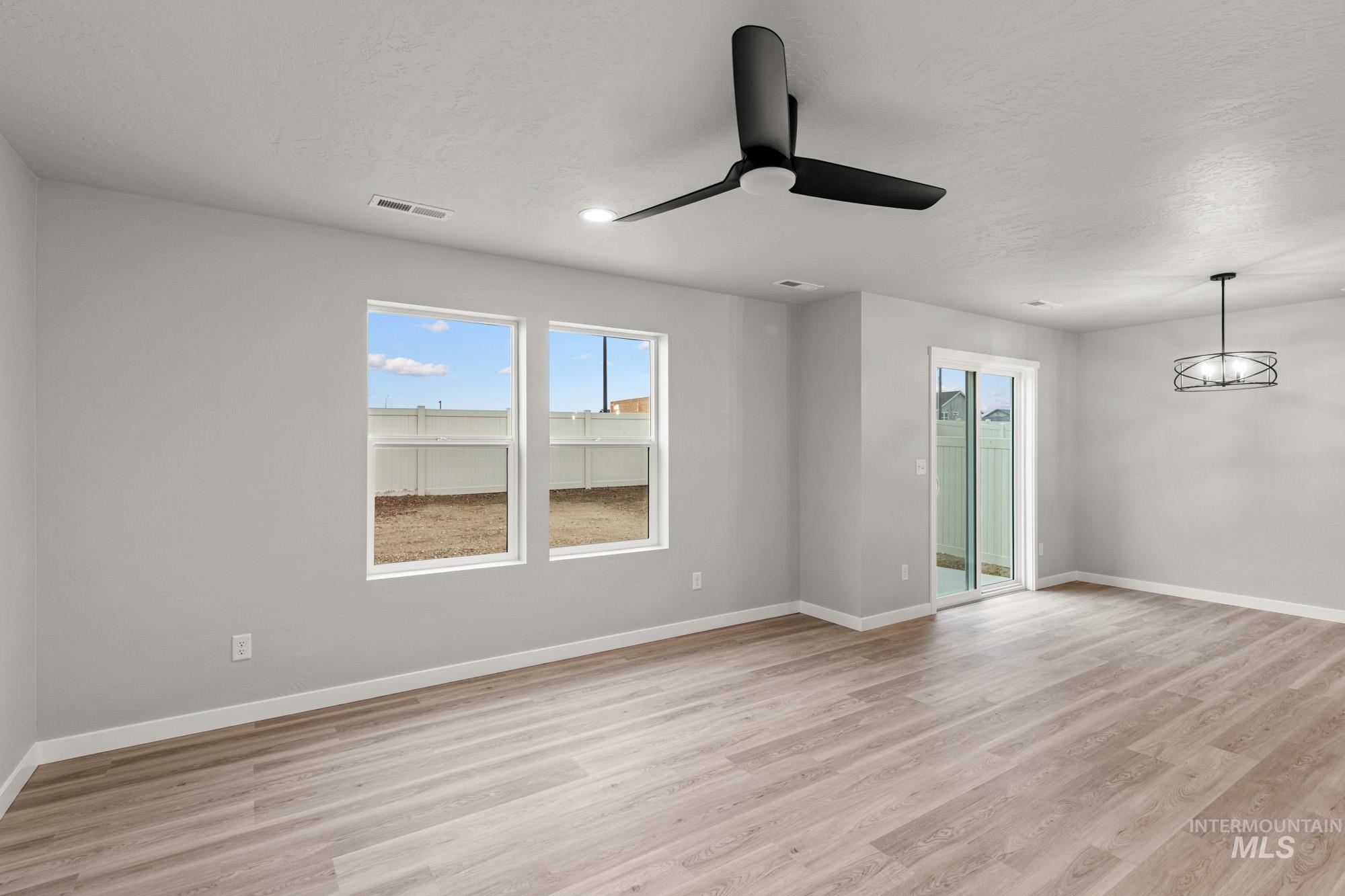 10759 Rutland St, Caldwell, Idaho 83605, 3 Bedrooms, 2.5 Bathrooms, Residential For Sale, Price $384,990,MLS 98967536