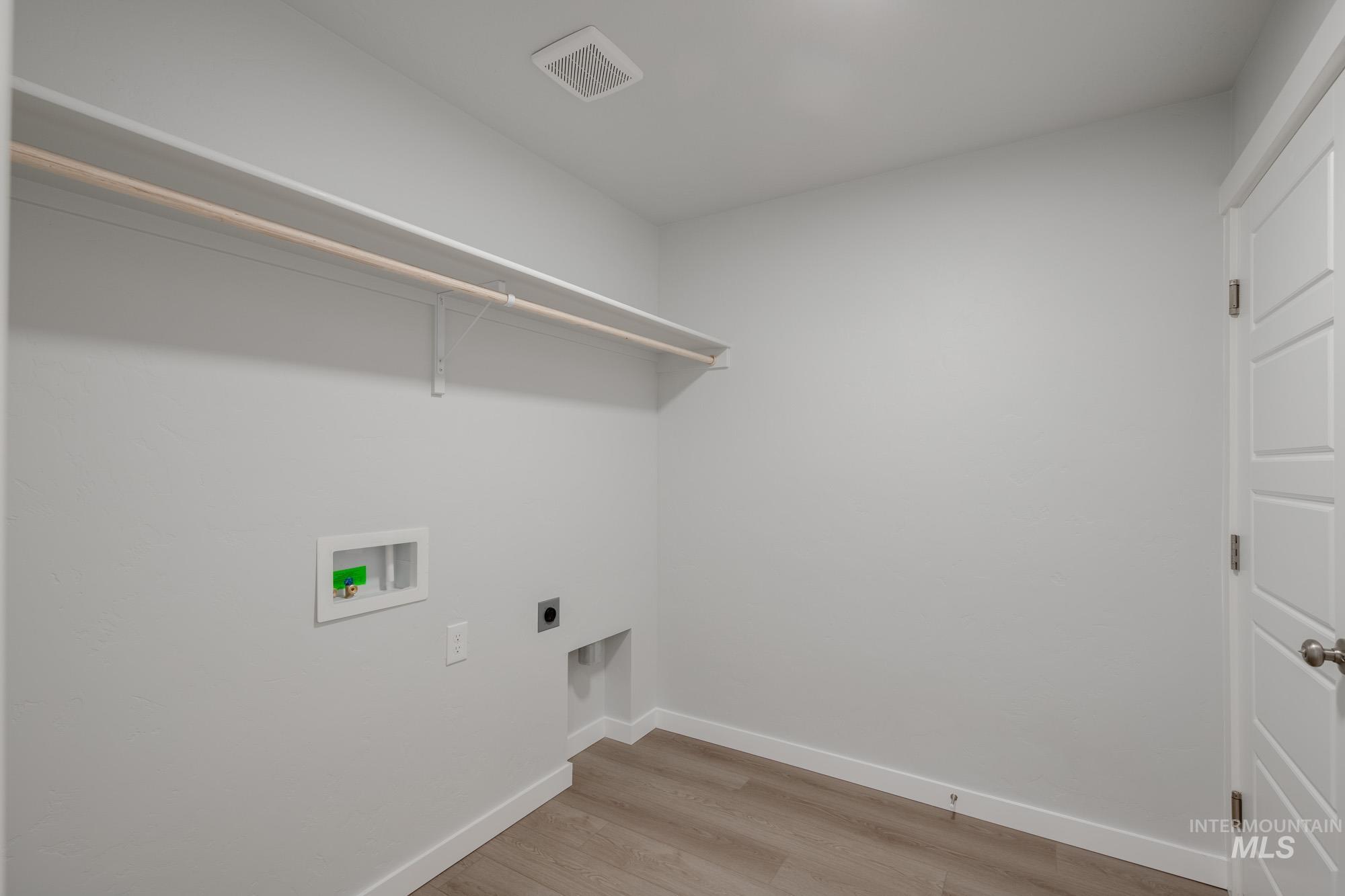 9093 W Camellia St, Nampa, Idaho 83687, 3 Bedrooms, 2 Bathrooms, Residential For Sale, Price $404,990,MLS 98967539