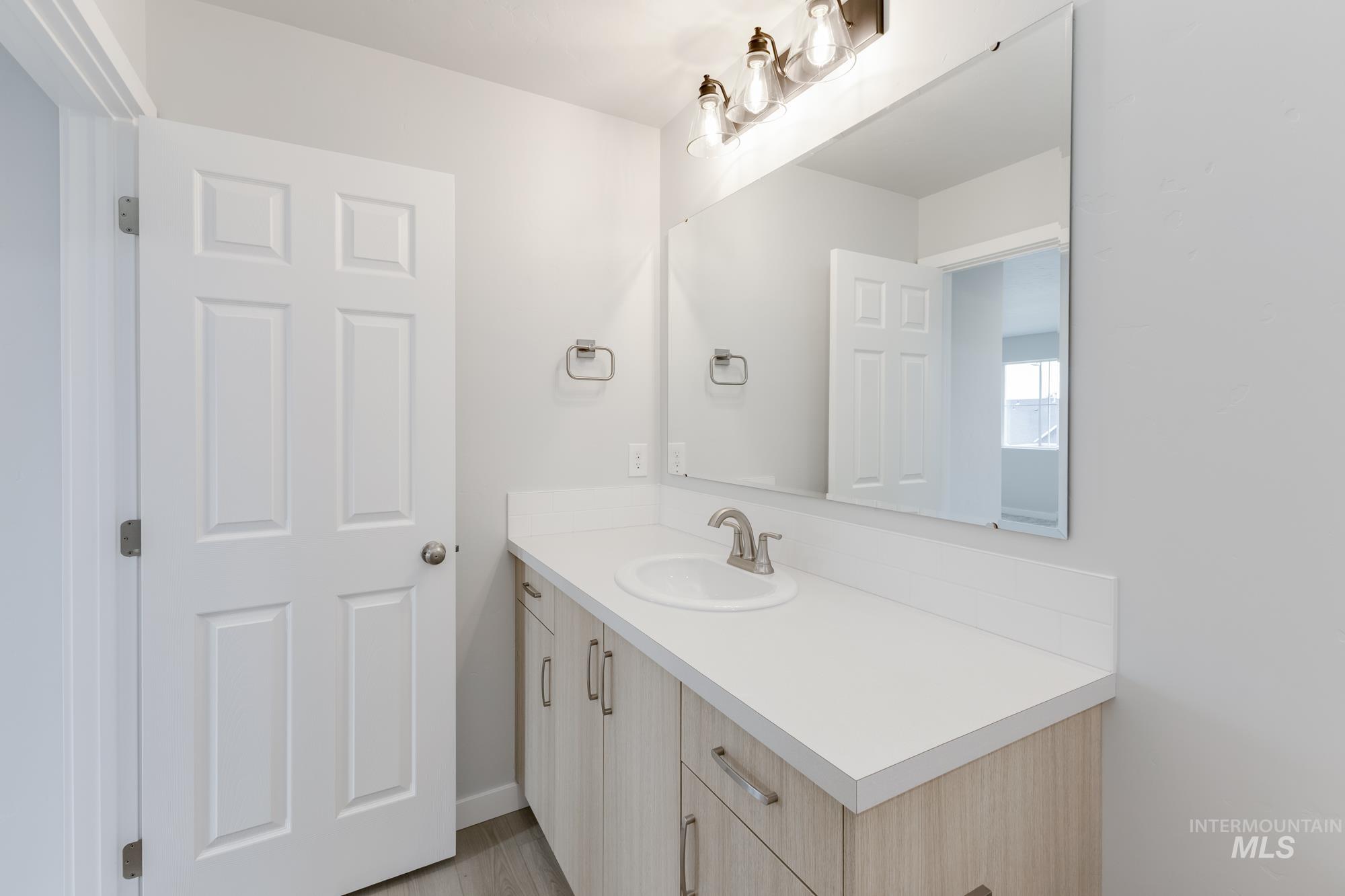 7214 E Shields Dr, Nampa, Idaho 83687, 5 Bedrooms, 3 Bathrooms, Residential For Sale, Price $484,990,MLS 98967540