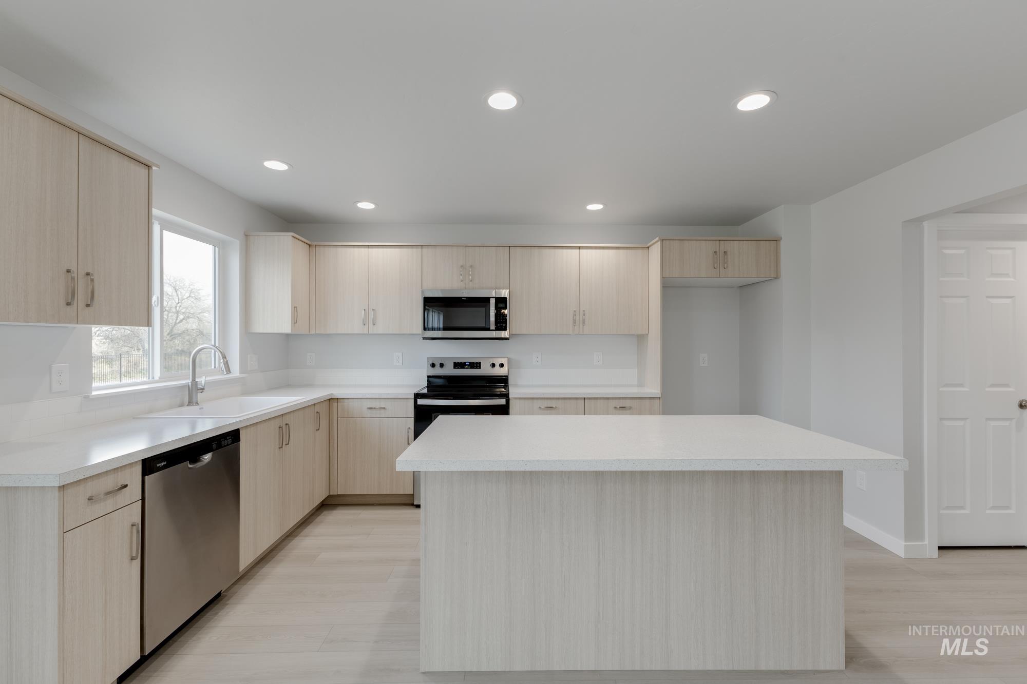 7214 E Shields Dr, Nampa, Idaho 83687, 5 Bedrooms, 3 Bathrooms, Residential For Sale, Price $484,990,MLS 98967540