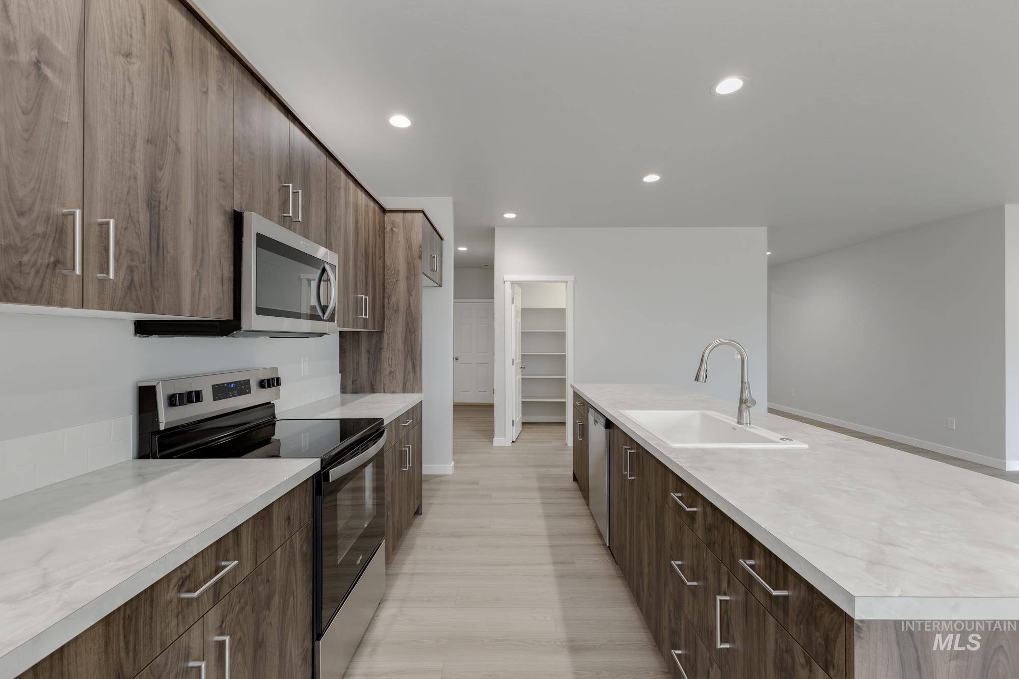 7238 E Shields Dr, Nampa, Idaho 83687, 4 Bedrooms, 2 Bathrooms, Residential For Sale, Price $499,990,MLS 98967541