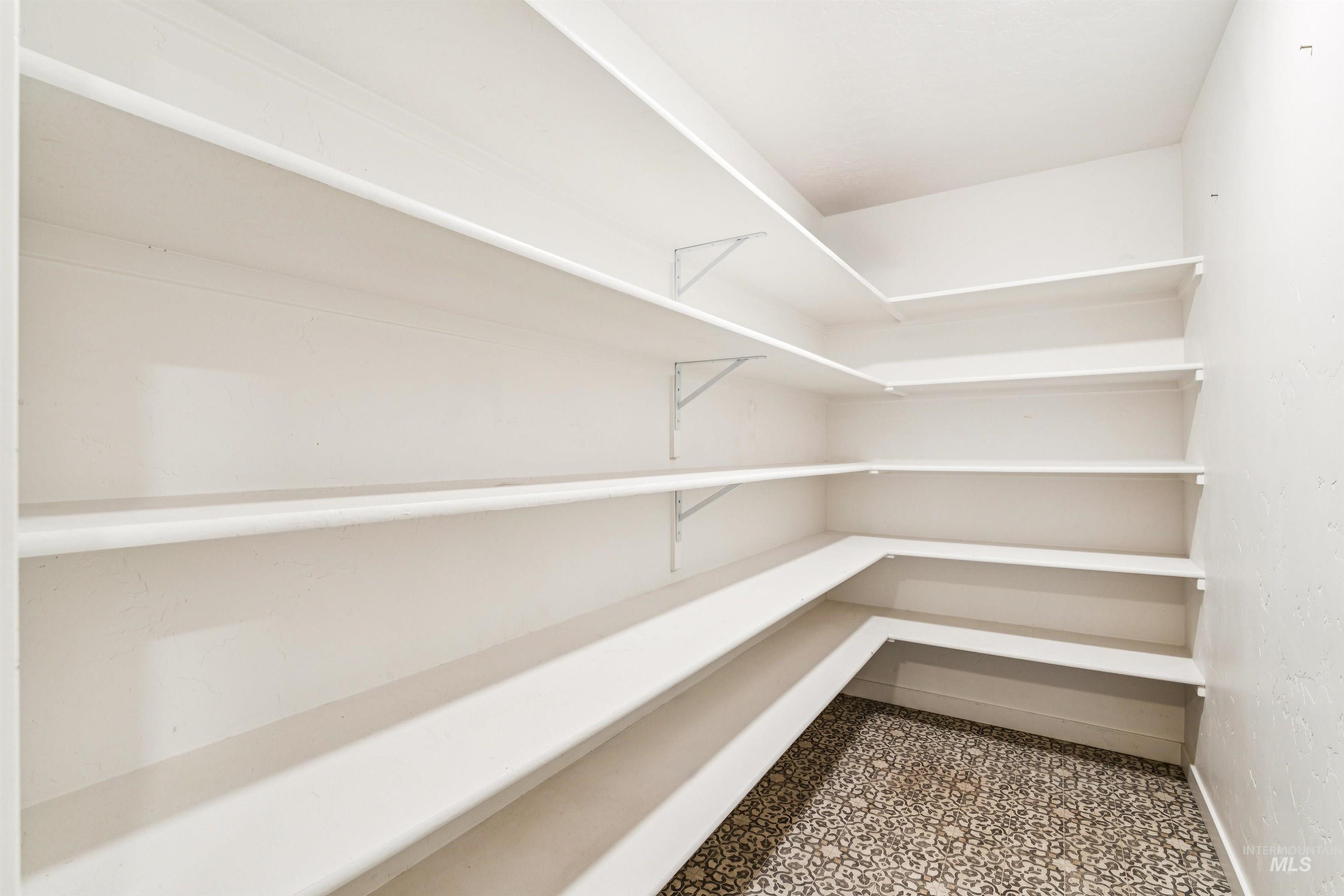 7578 E Wheatley Street, Nampa, Idaho 83687, 5 Bedrooms, 3 Bathrooms, Residential For Sale, Price $615,000,MLS 98967544