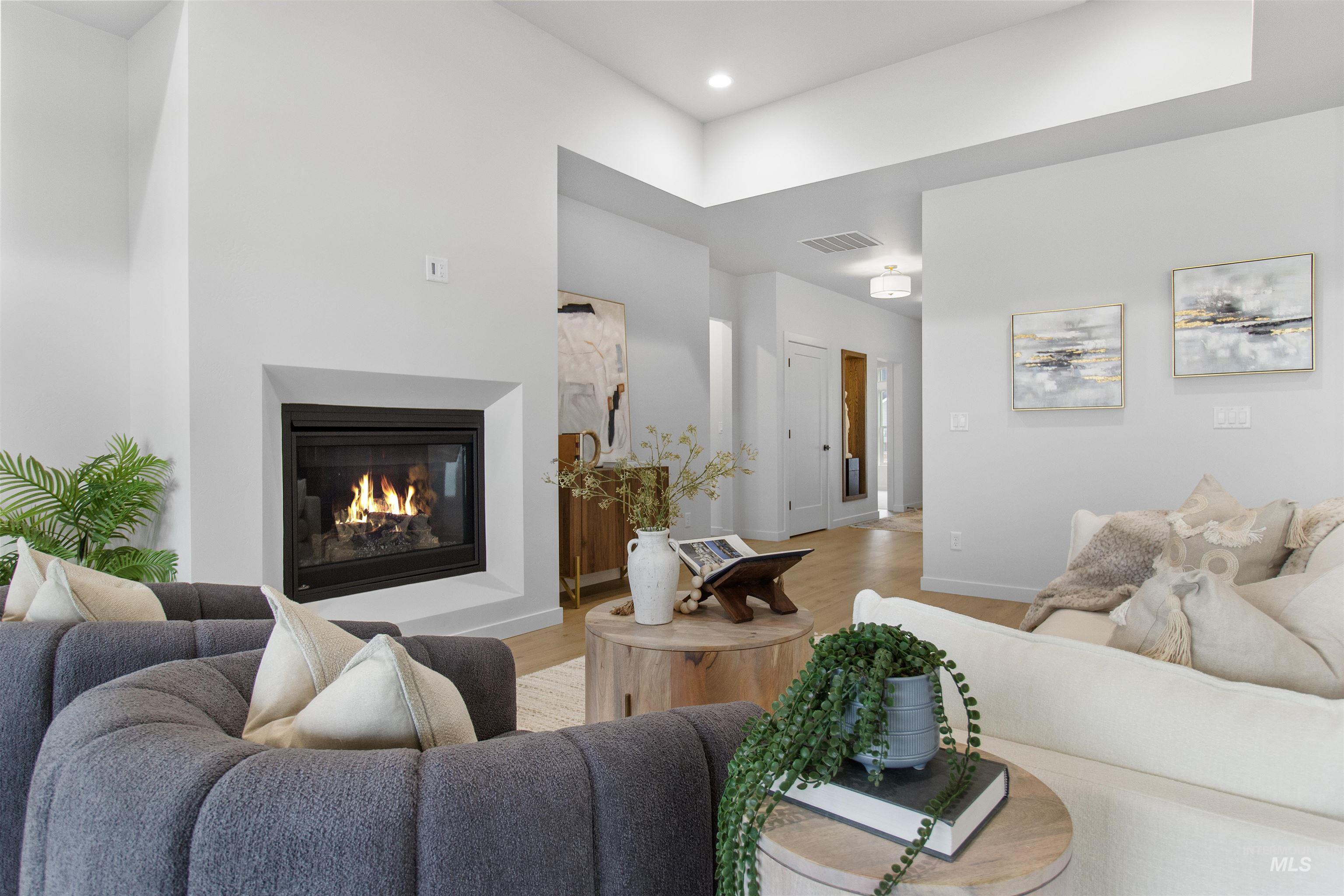 1266 Crestview Dr., Twin Falls, Idaho 83301, 3 Bedrooms, 2 Bathrooms, Residential For Sale, Price $589,500,MLS 98967549