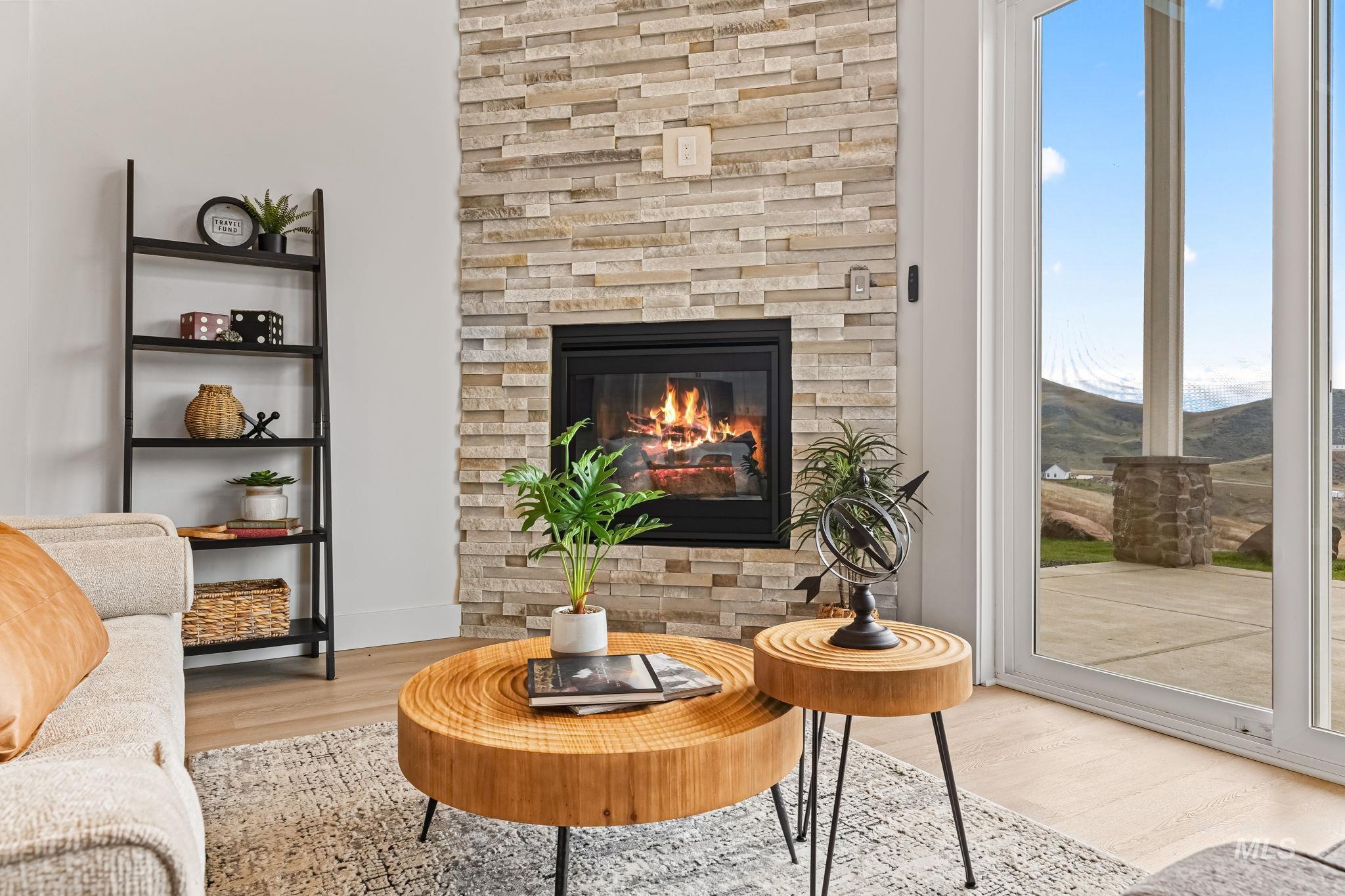 6 Margarets Way, Horseshoe Bend, Idaho 83629, 3 Bedrooms, 3.5 Bathrooms, Residential For Sale, Price $775,000,MLS 98967554