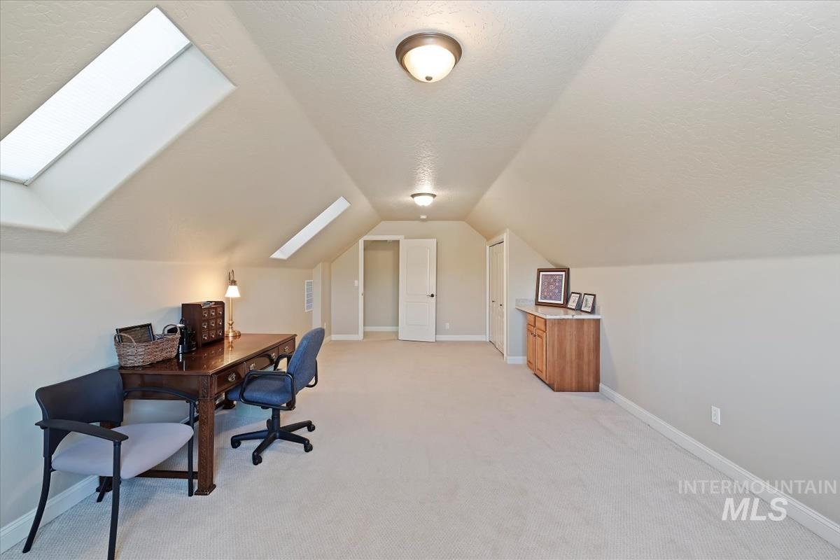 2804 S Island Dr, Nampa, Idaho 83686-4912, 4 Bedrooms, 2.5 Bathrooms, Residential For Sale, Price $789,900,MLS 98967567